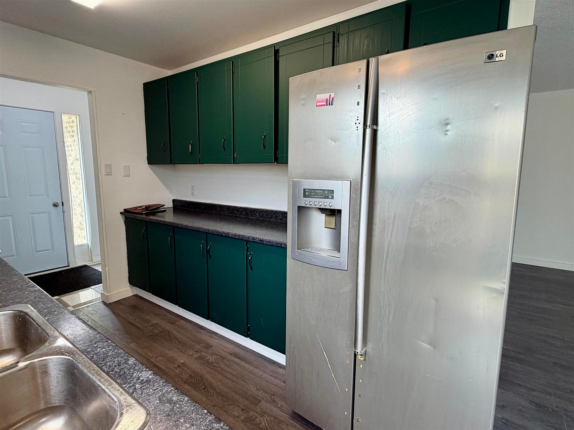Photo 4 of 21 LaPrairie Crescent, Elliot Lake — HOMEH