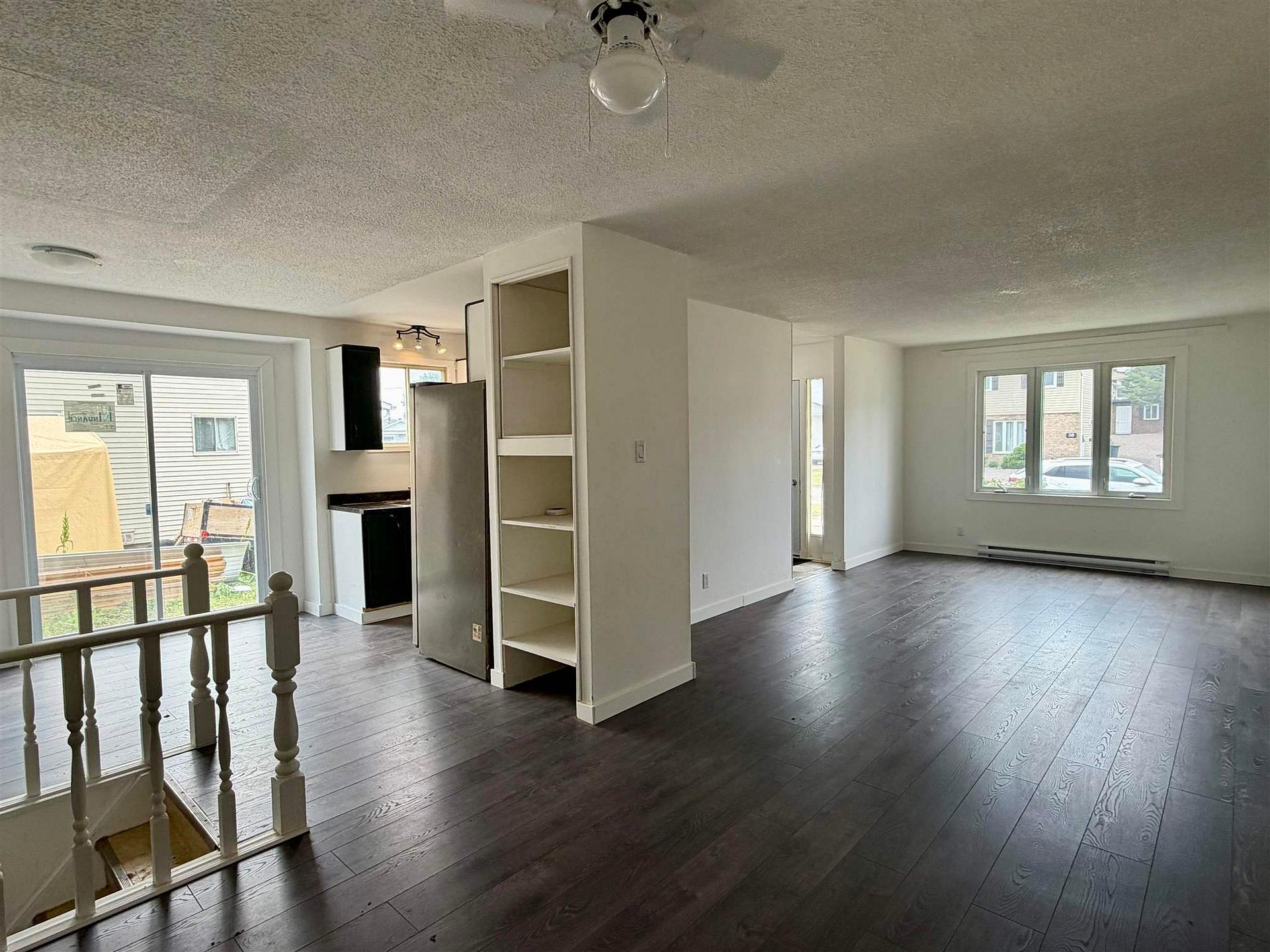 Photo 5 of 21 LaPrairie Crescent, Elliot Lake — HOMEH