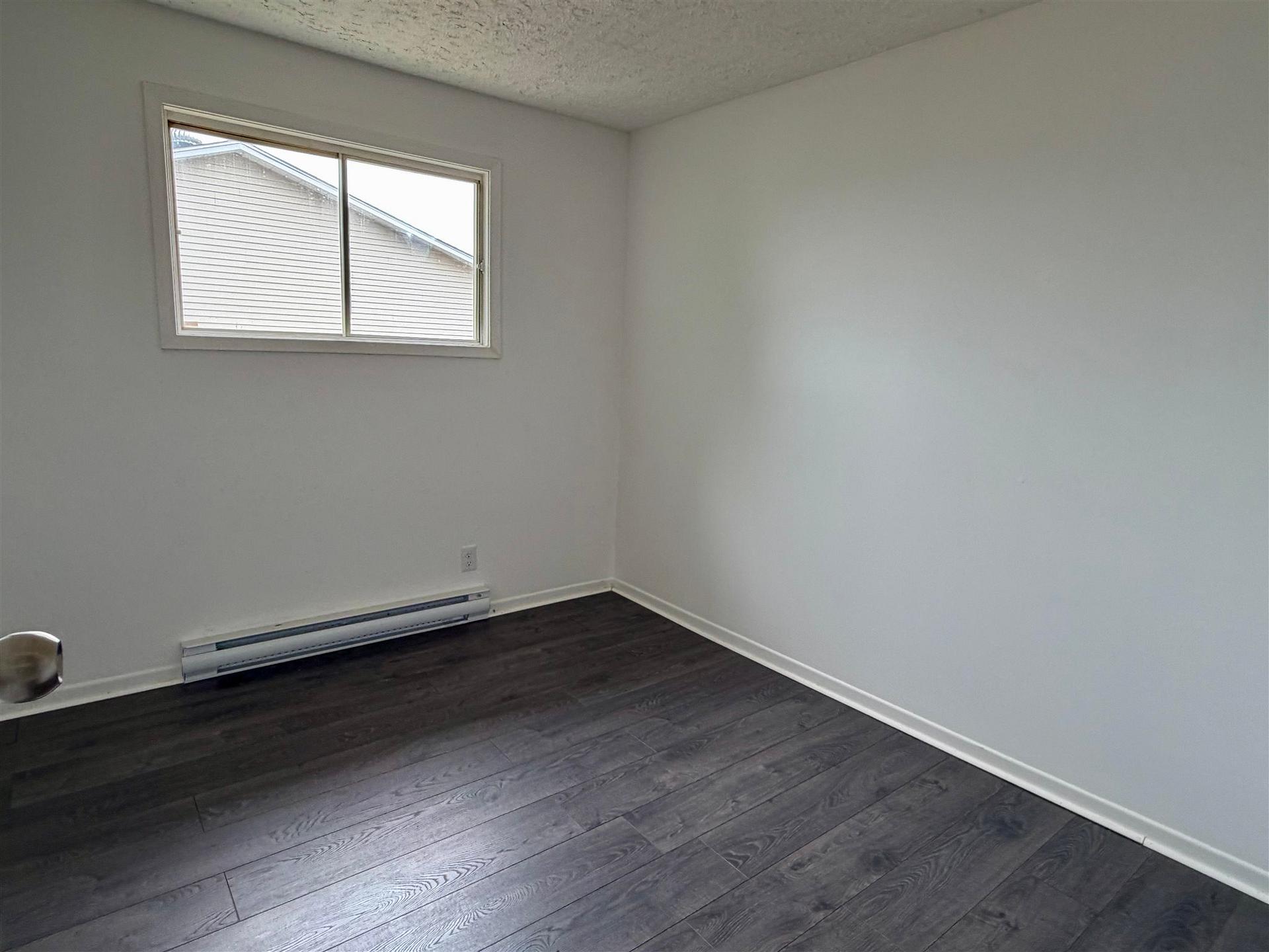 Photo 12 of 21 LaPrairie Crescent, Elliot Lake — HOMEH