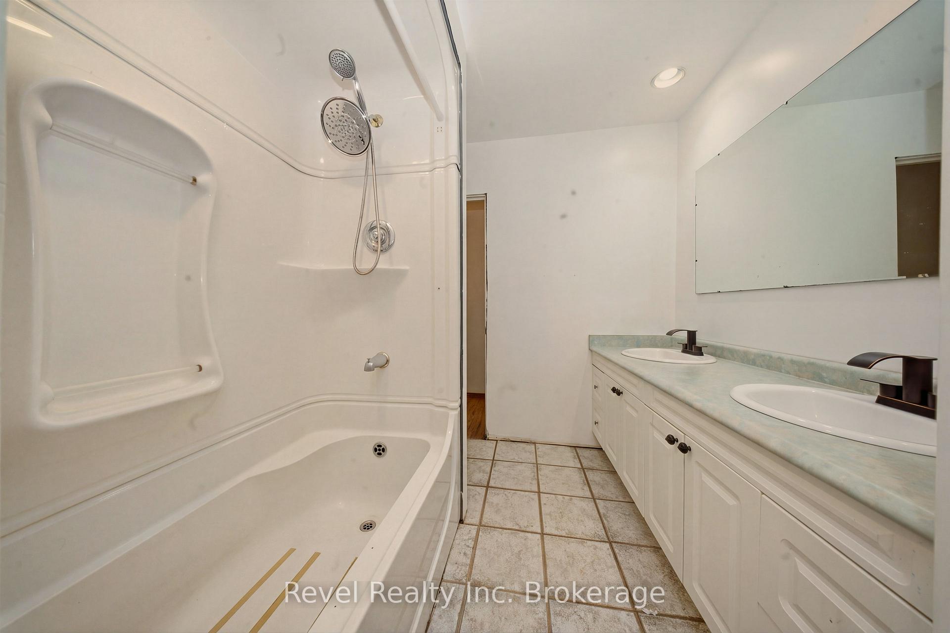 Photo 12 of 140 Bluesea Road SW, Bonfield — HOMEH