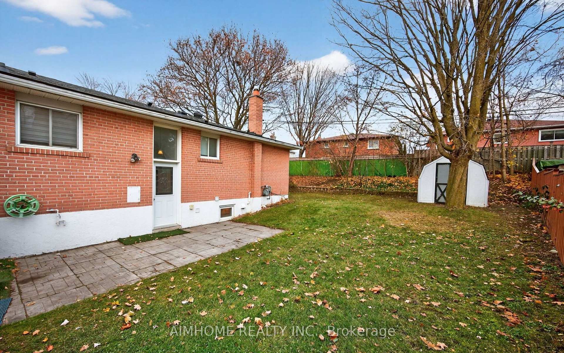 Photo 5 of 764 Botany Hill(Lower Unit) Crescent, Newmarket, Huron Heights-Leslie Valley — HOMEH