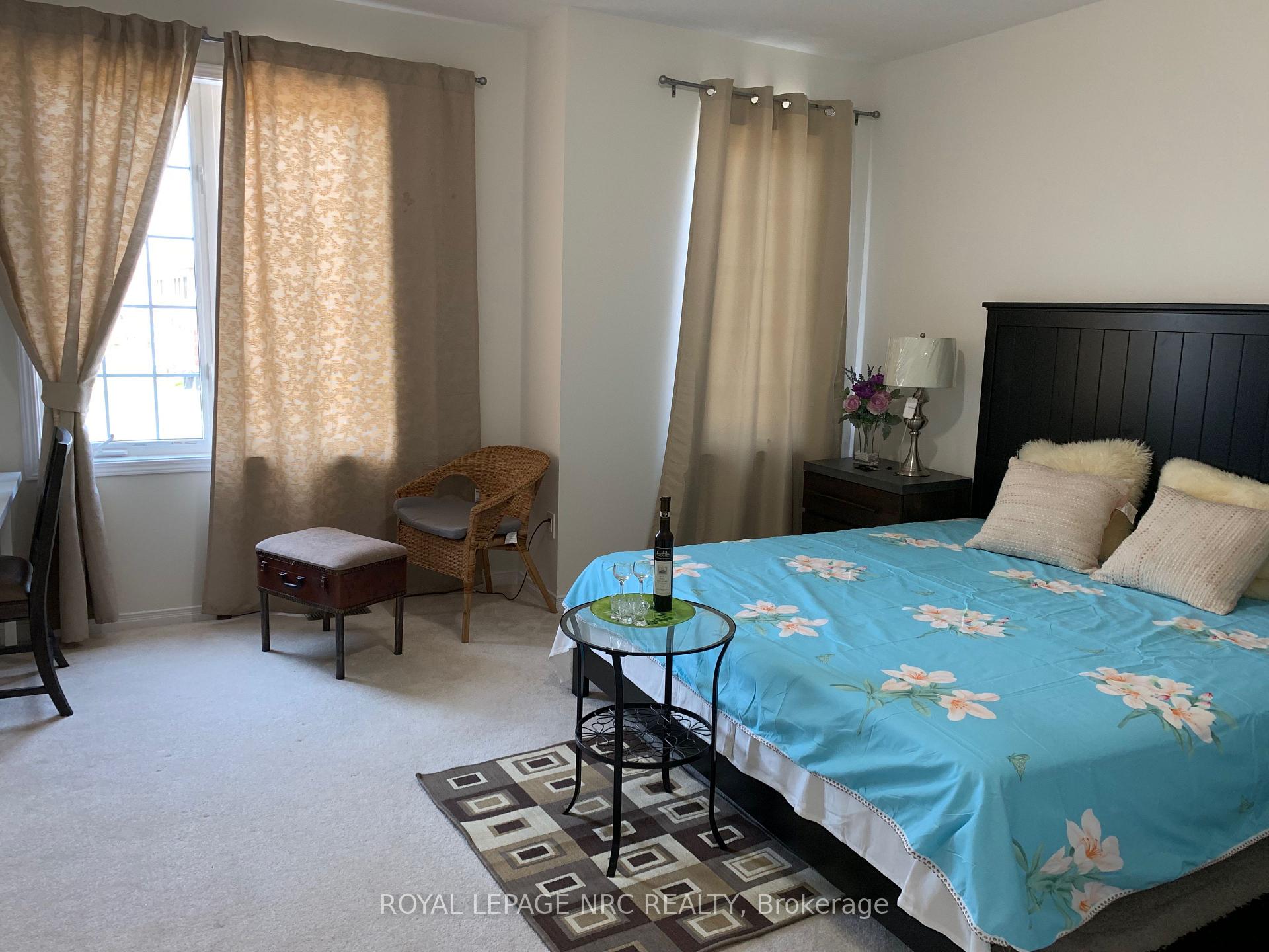 Photo 15 of 7969 Buckeye Crescent, Niagara Falls, Brown — HOMEH