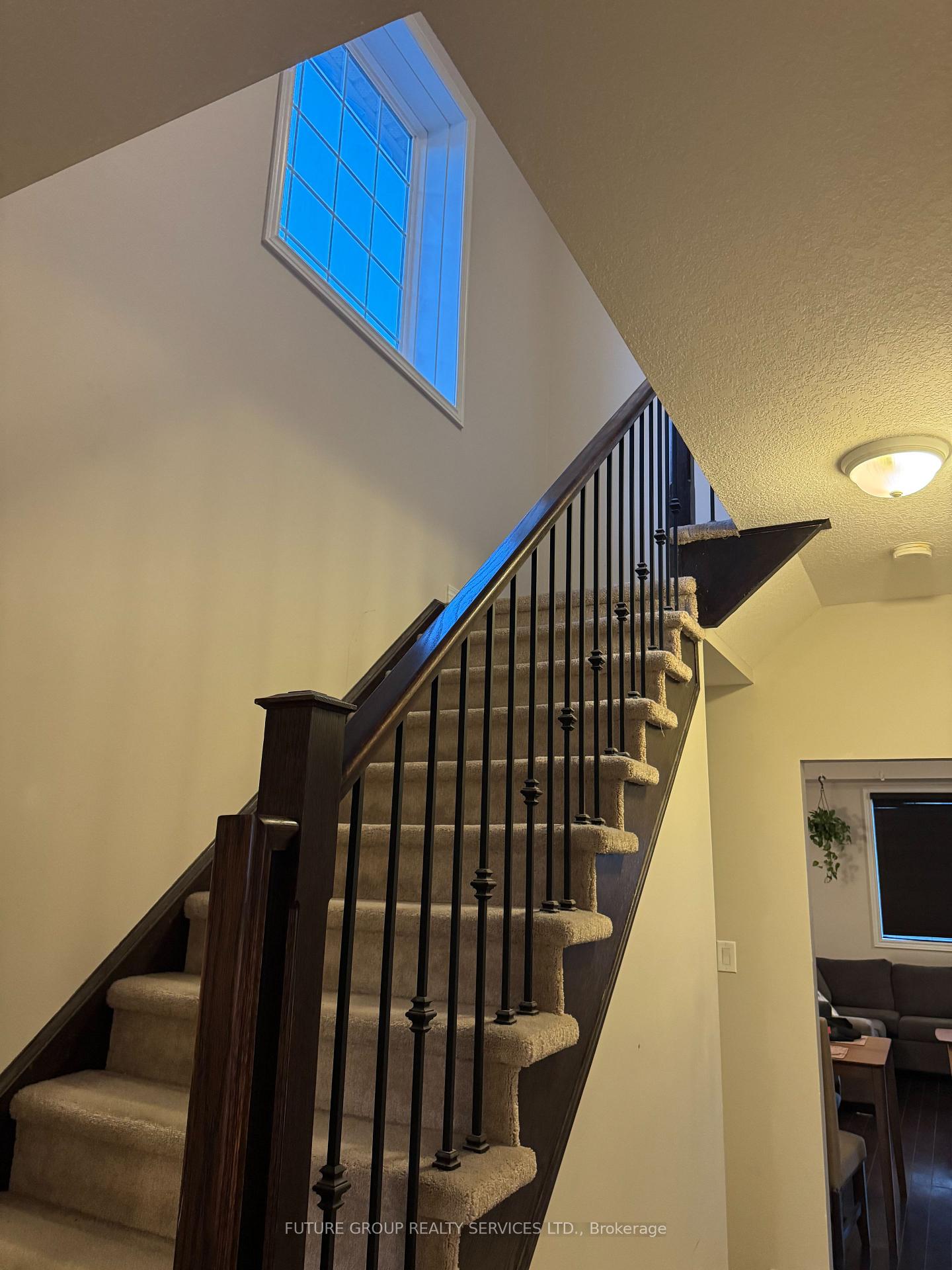 Photo 6 of 59 Cole Street, Hamilton, Waterdown — HOMEH