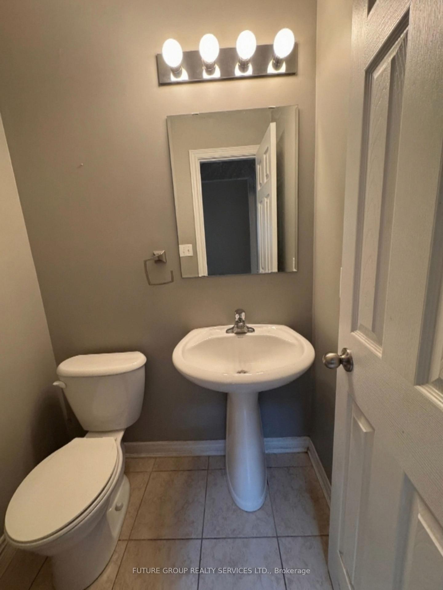 Photo 10 of 59 Cole Street, Hamilton, Waterdown — HOMEH