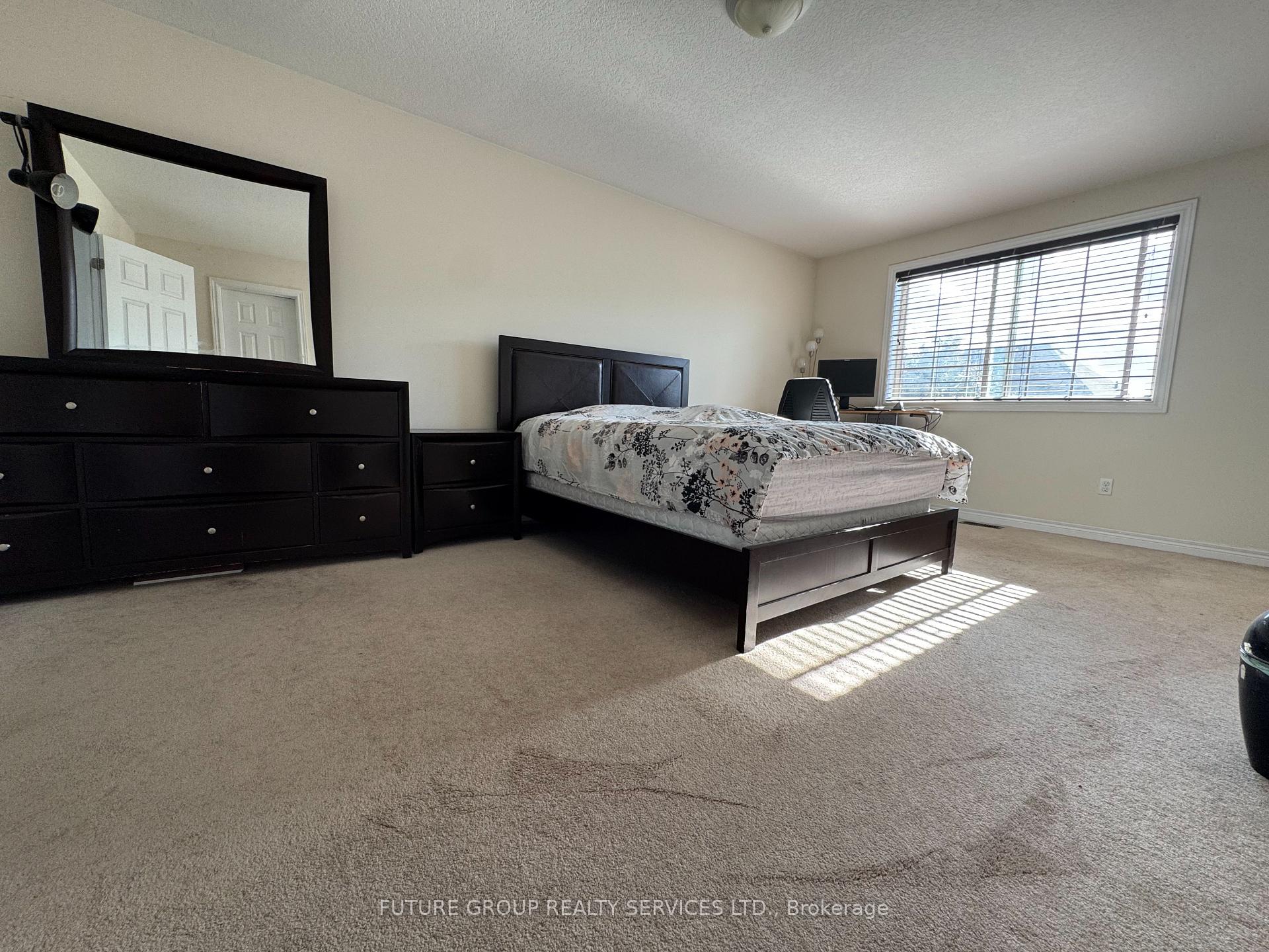 Photo 11 of 59 Cole Street, Hamilton, Waterdown — HOMEH