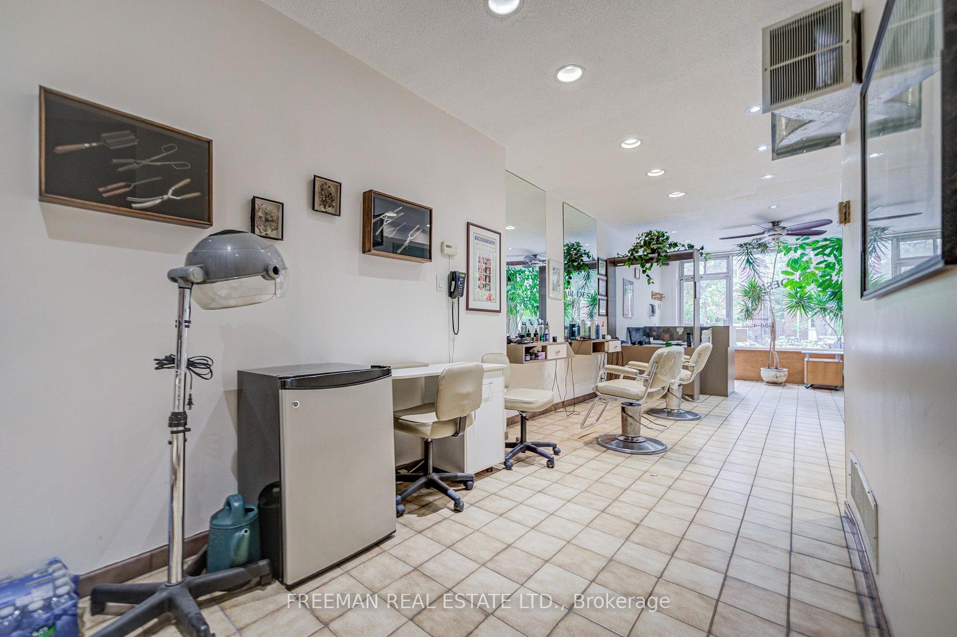 Photo 15 of 492 Manning Avenue, Toronto, Palmerston-Little Italy — HOMEH