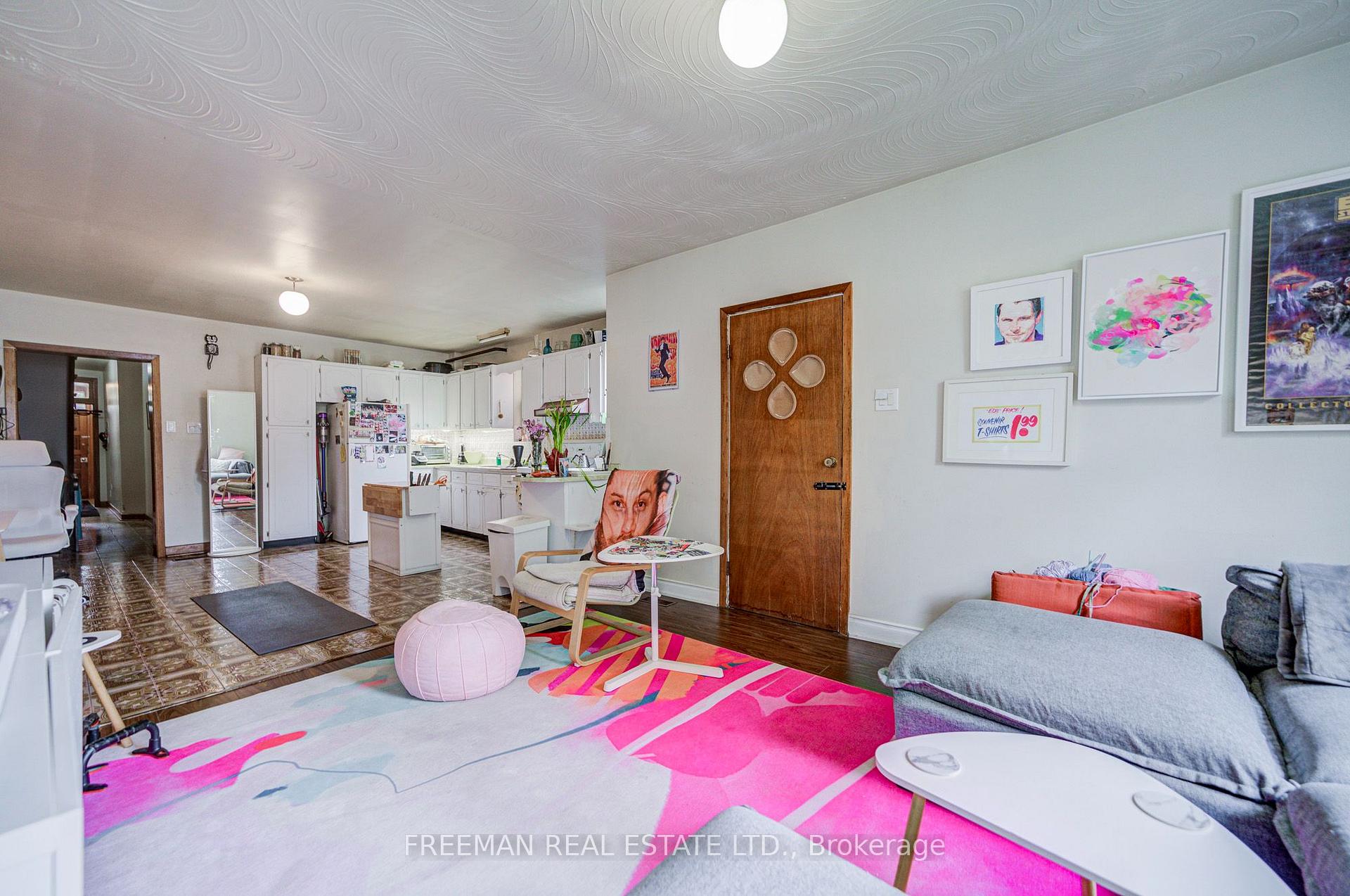 Photo 19 of 492 Manning Avenue, Toronto, Palmerston-Little Italy — HOMEH