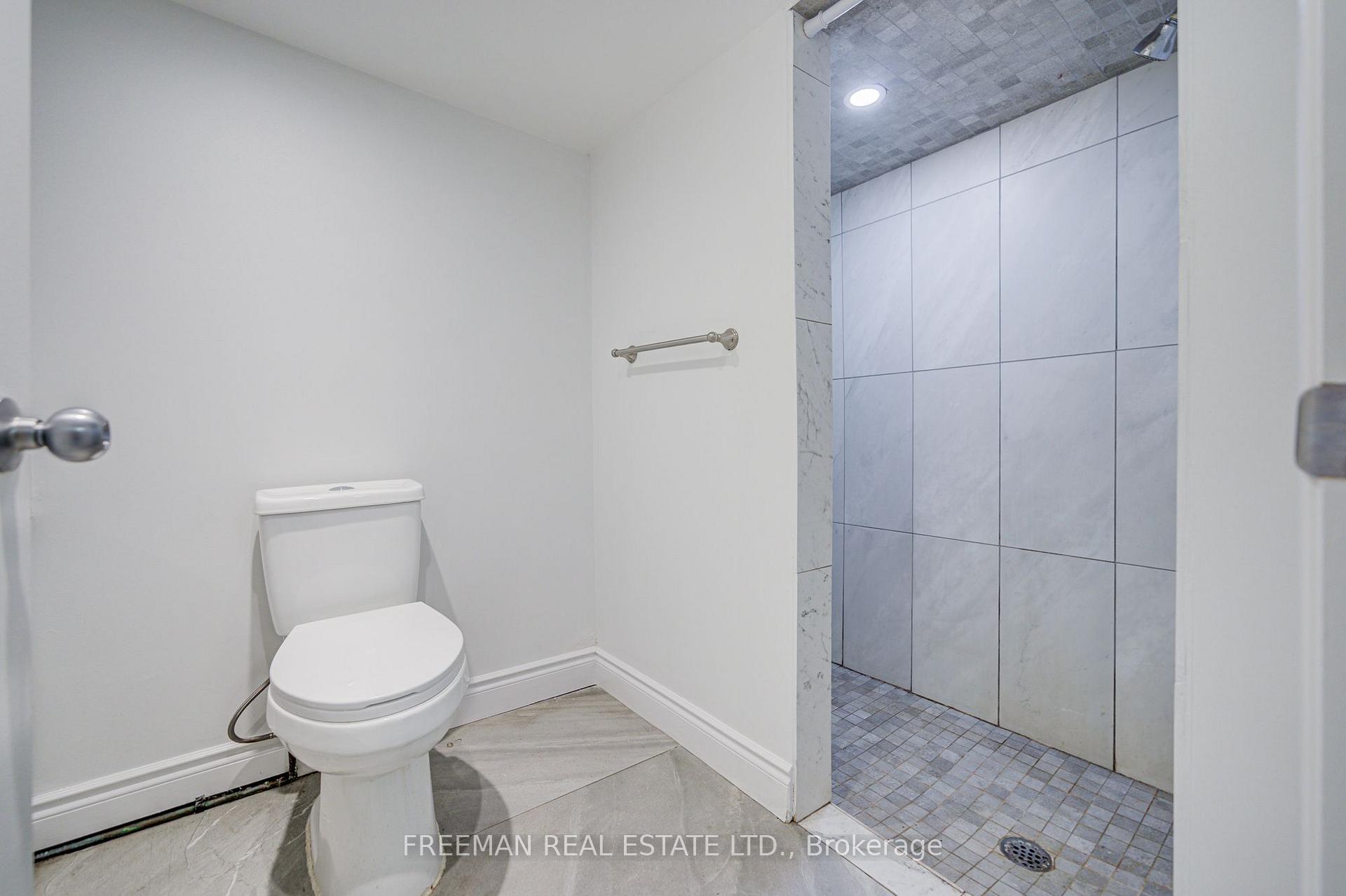 Photo 32 of 492 Manning Avenue, Toronto, Palmerston-Little Italy — HOMEH