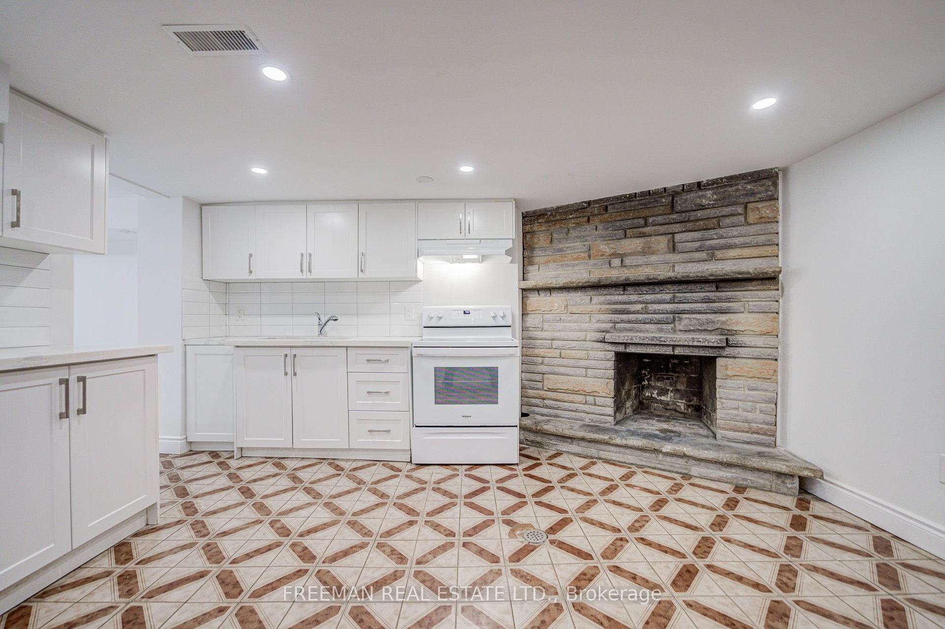 Photo 36 of 492 Manning Avenue, Toronto, Palmerston-Little Italy — HOMEH