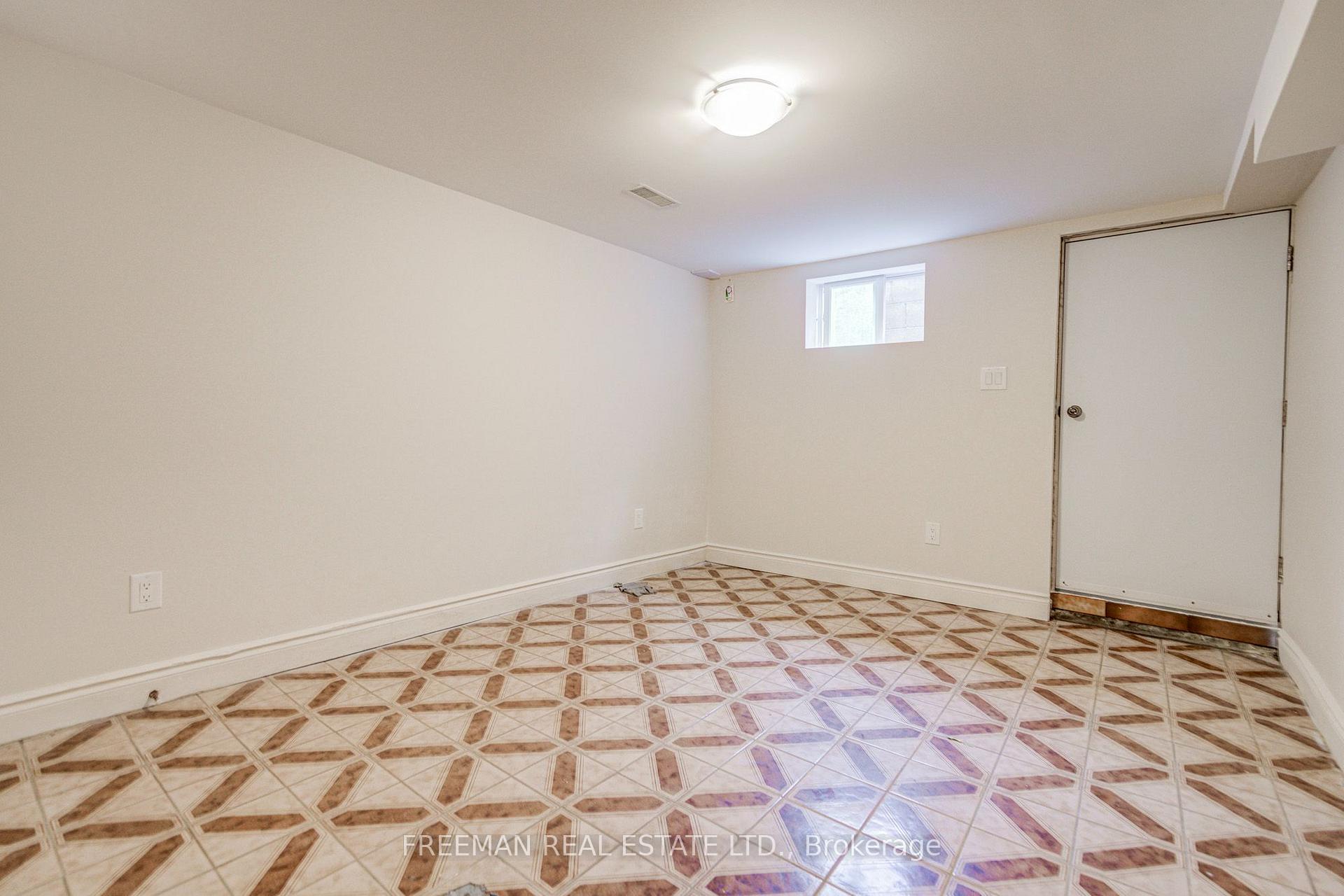 Photo 37 of 492 Manning Avenue, Toronto, Palmerston-Little Italy — HOMEH