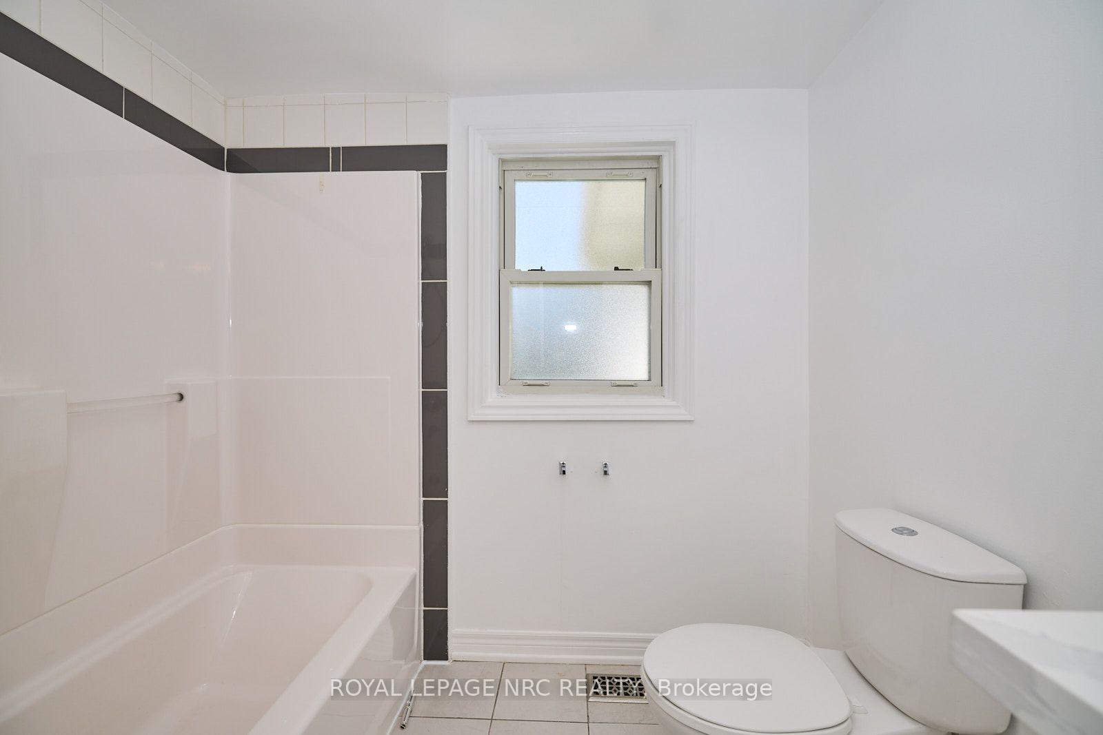 Photo 22 of 36 Valerie Drive, St. Catharines, Glendale/Glenridge — HOMEH