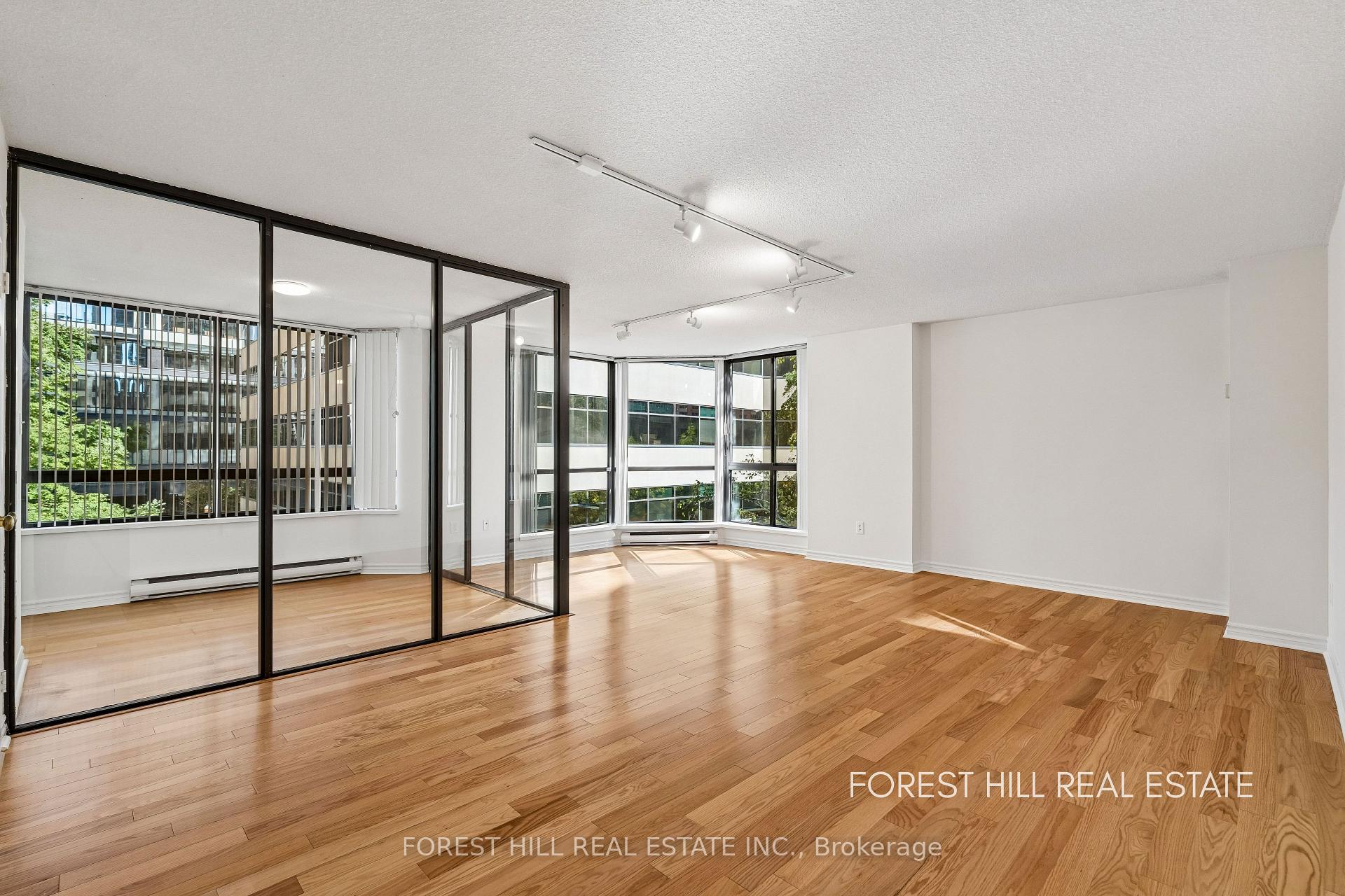 Photo 5 of Unit 301B, 195 St. Patrick Street, Toronto, Kensington-Chinatown — HOMEH