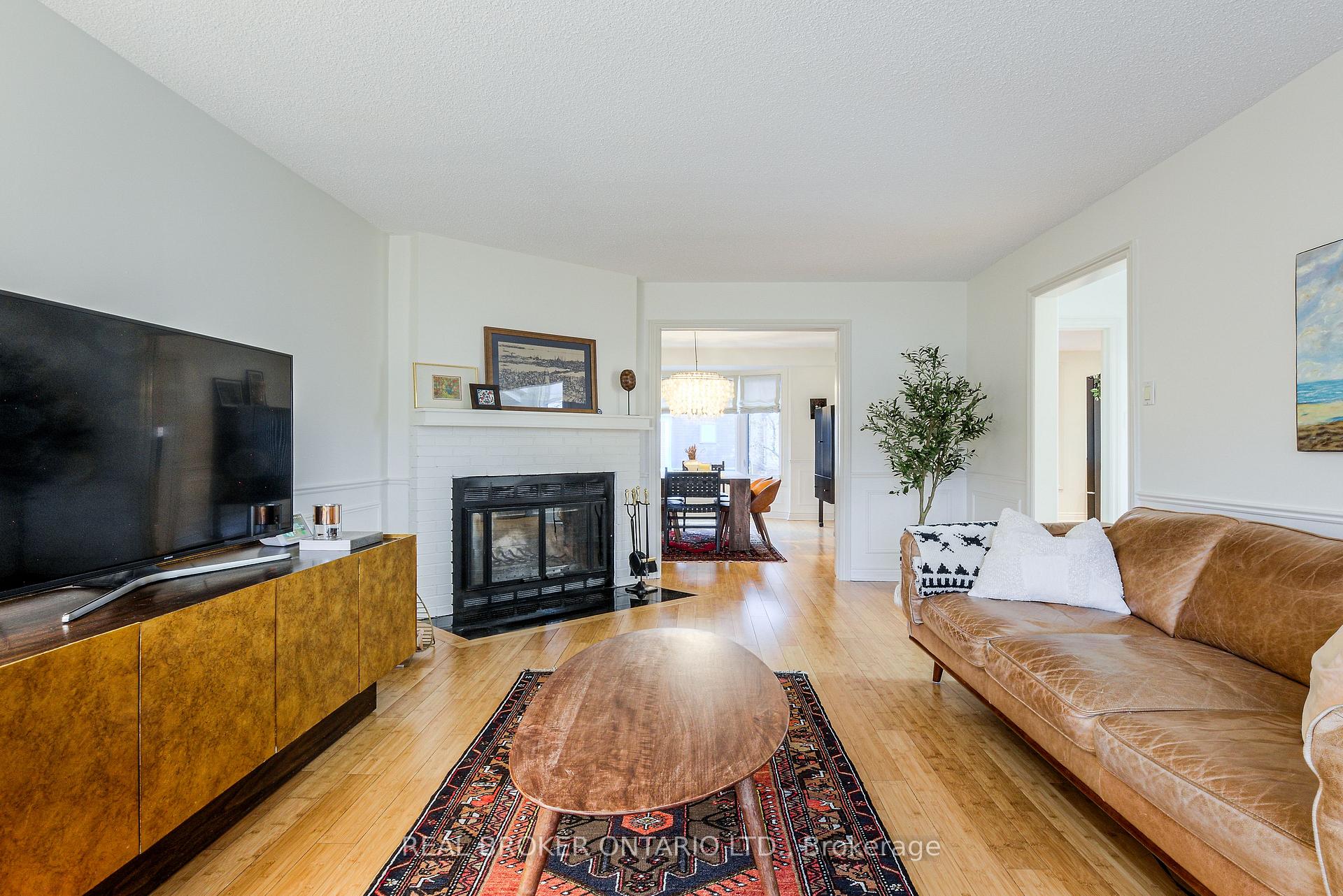 Photo 9 of Unit 6, 45 Birchmount Road, Scarborough, Birchcliffe-Cliffside — HOMEH