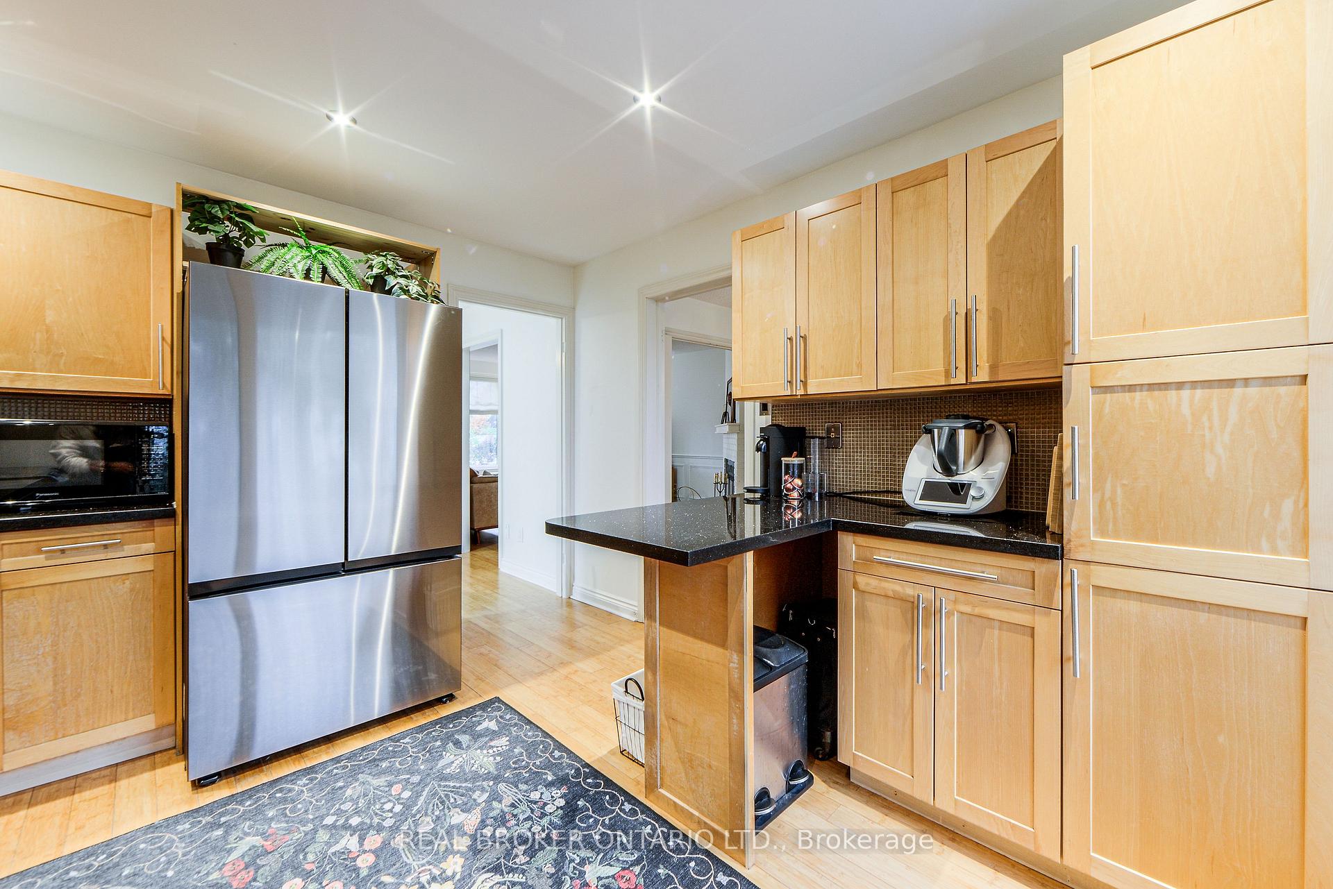 Photo 17 of Unit 6, 45 Birchmount Road, Scarborough, Birchcliffe-Cliffside — HOMEH