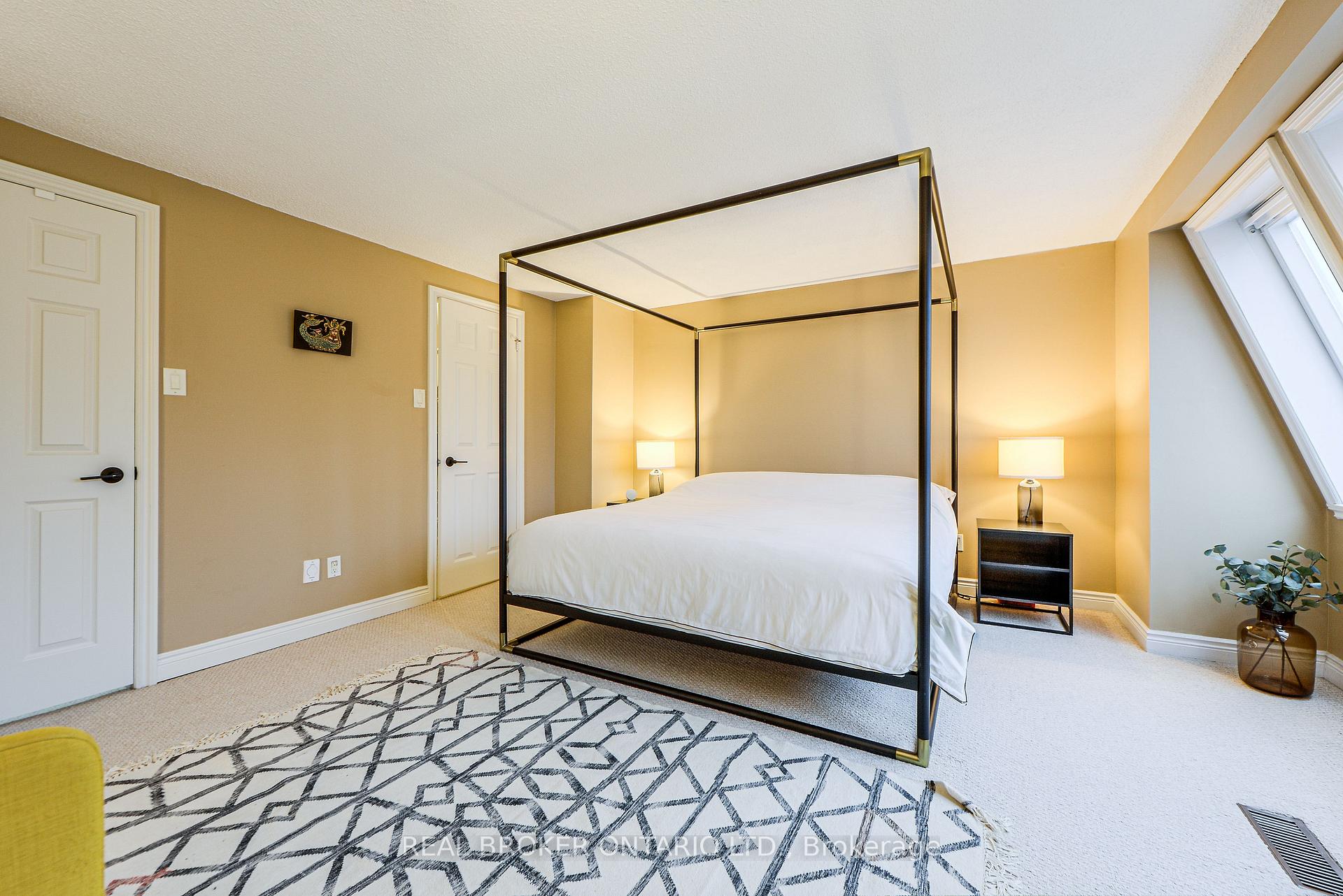 Photo 24 of Unit 6, 45 Birchmount Road, Scarborough, Birchcliffe-Cliffside — HOMEH