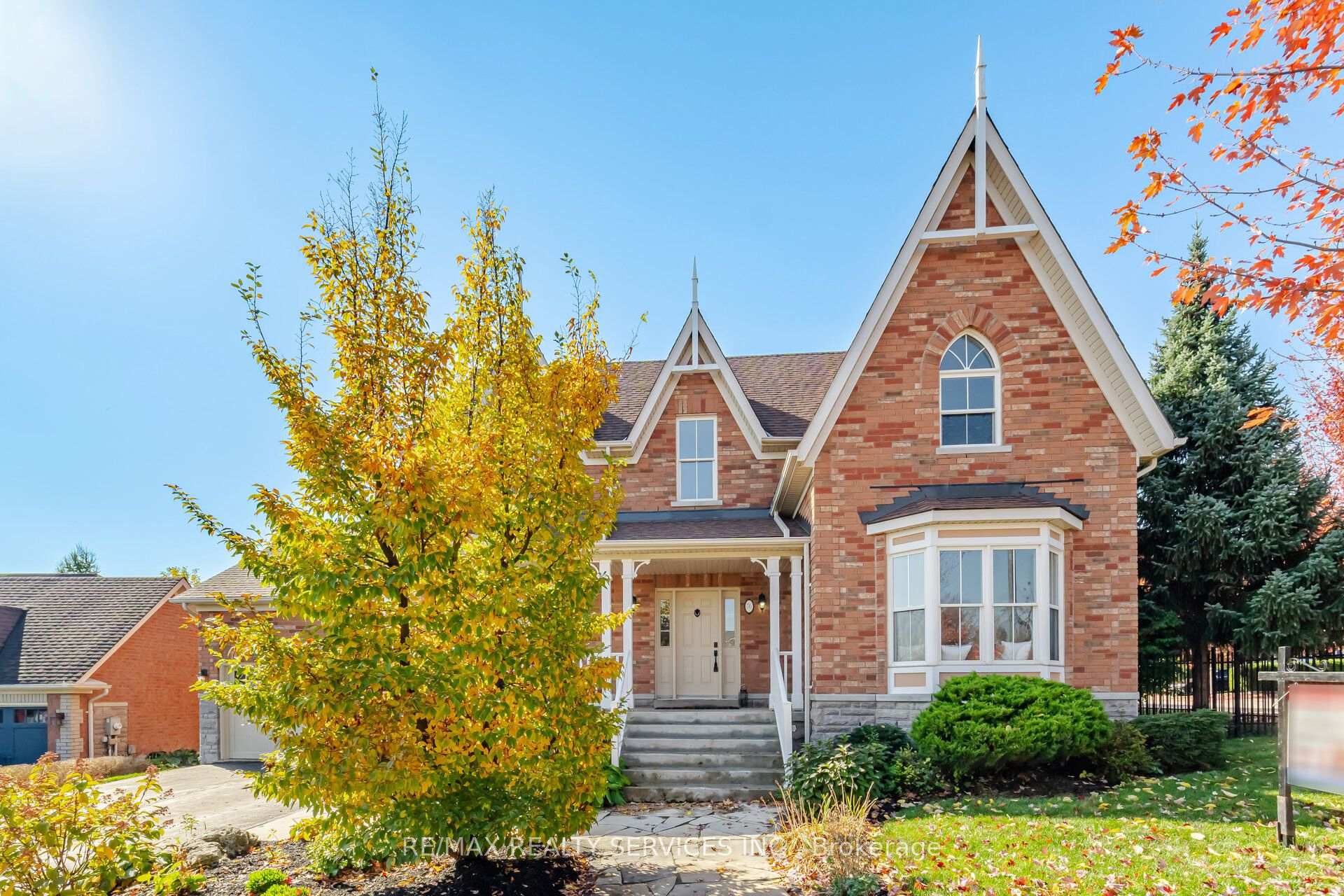 Photo 5 of 76 North Riverdale Drive, Caledon, Inglewood — HOMEH