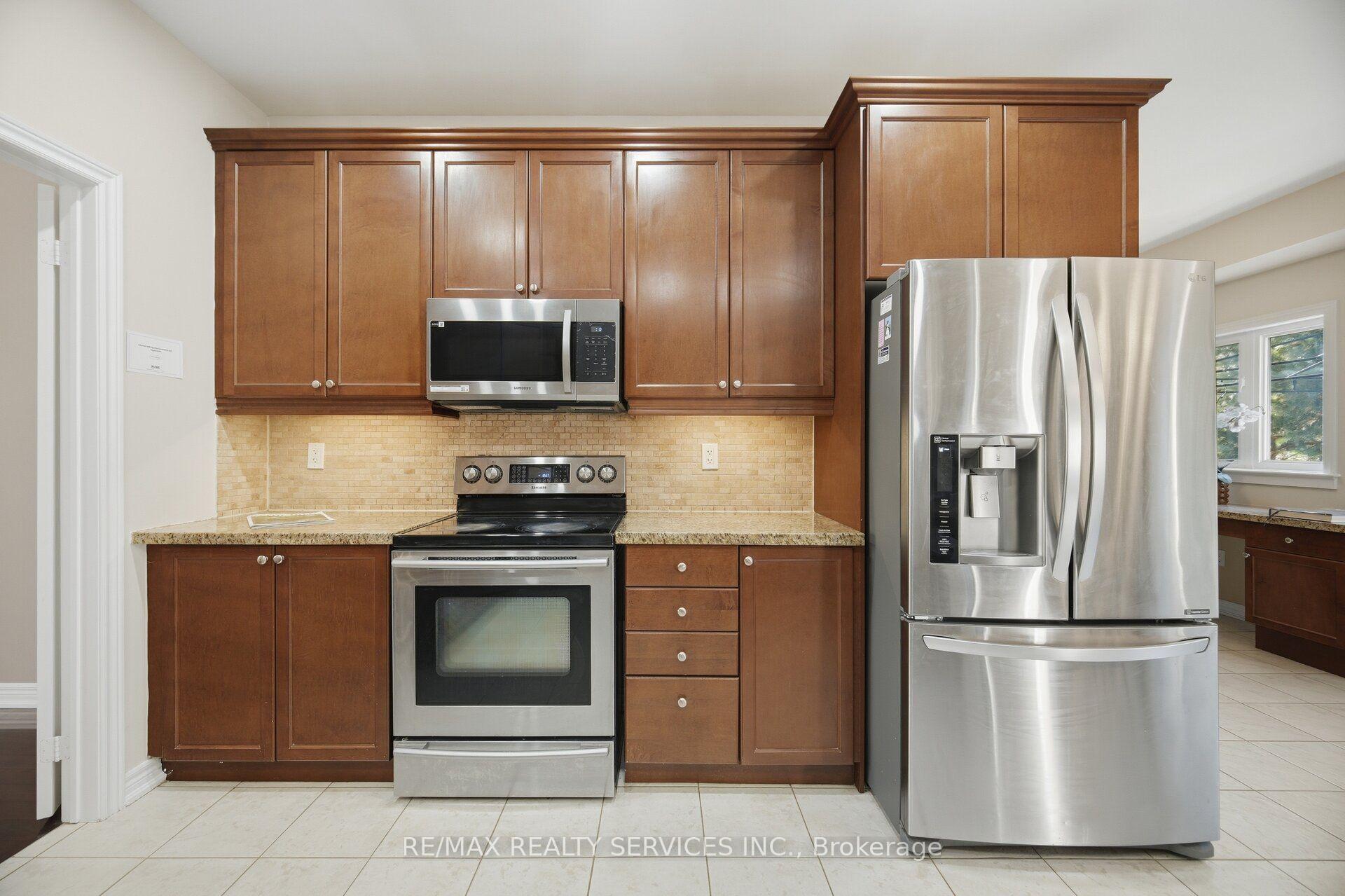 Photo 13 of 76 North Riverdale Drive, Caledon, Inglewood — HOMEH