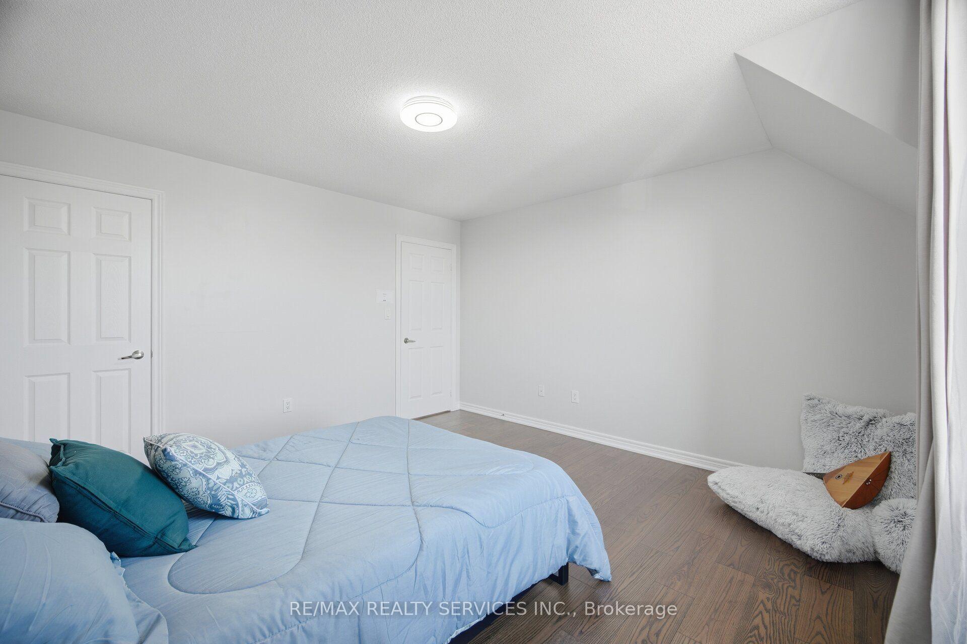 Photo 29 of 76 North Riverdale Drive, Caledon, Inglewood — HOMEH