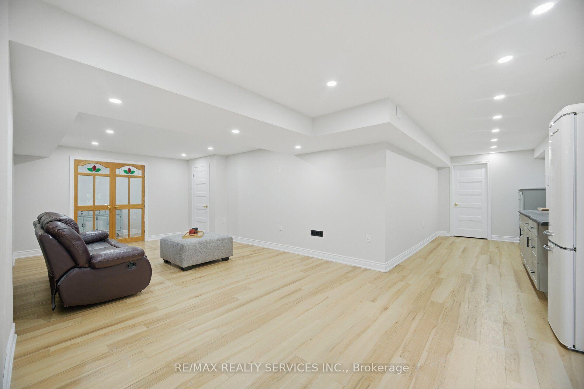Photo 37 of 76 North Riverdale Drive, Caledon, Inglewood — HOMEH