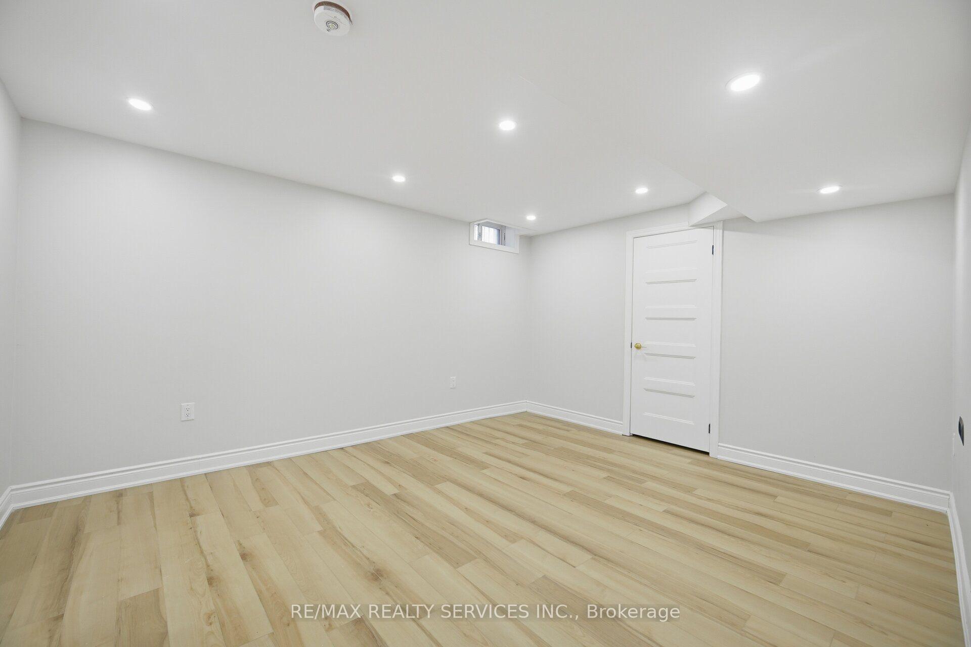 Photo 41 of 76 North Riverdale Drive, Caledon, Inglewood — HOMEH