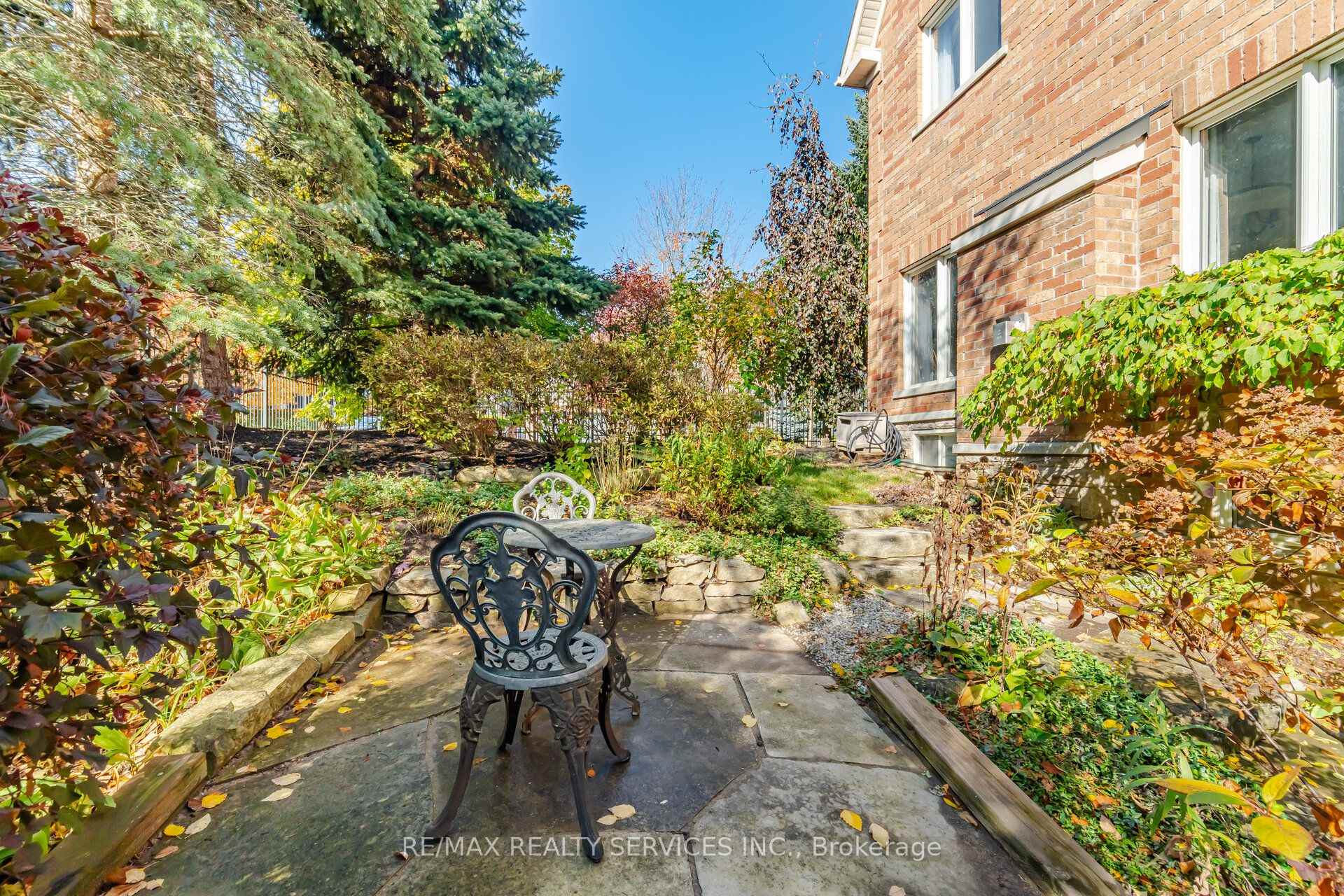Photo 47 of 76 North Riverdale Drive, Caledon, Inglewood — HOMEH
