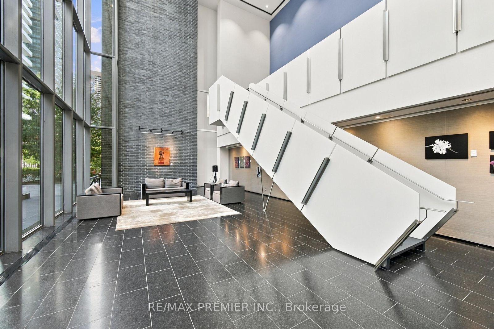 Photo 6 of Unit 1405, 33 Charles Street E, Toronto, Church-Yonge Corridor — HOMEH