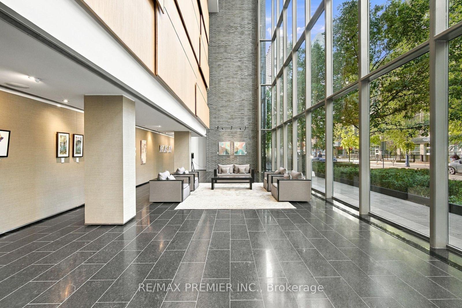 Photo 8 of Unit 1405, 33 Charles Street E, Toronto, Church-Yonge Corridor — HOMEH
