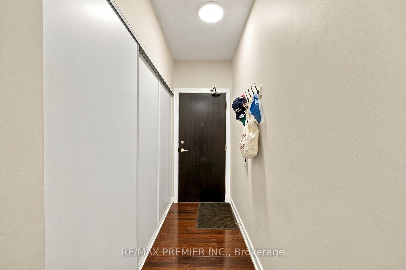 Photo 10 of Unit 1405, 33 Charles Street E, Toronto, Church-Yonge Corridor — HOMEH