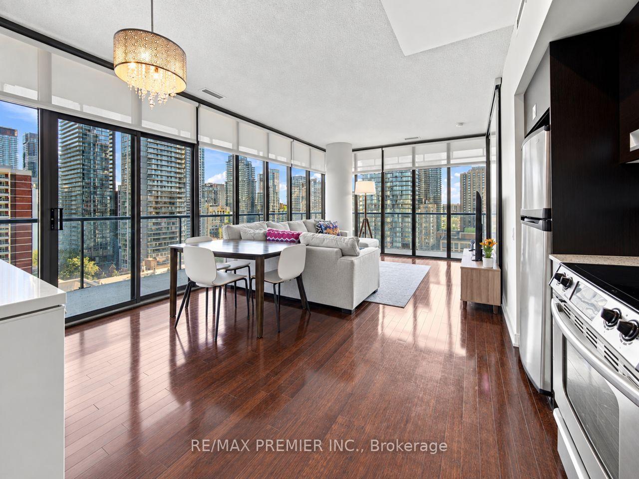 Photo 14 of Unit 1405, 33 Charles Street E, Toronto, Church-Yonge Corridor — HOMEH