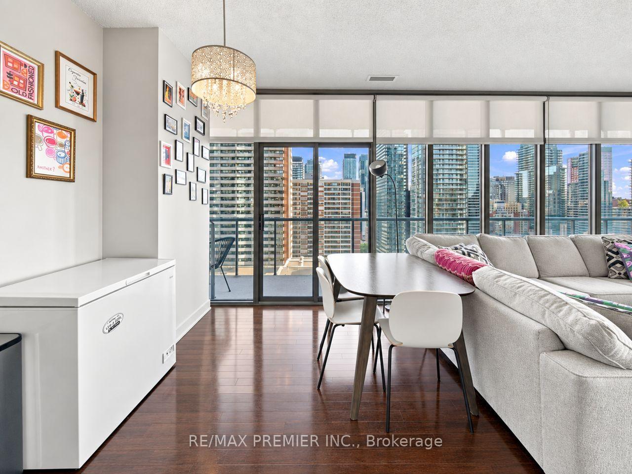 Photo 20 of Unit 1405, 33 Charles Street E, Toronto, Church-Yonge Corridor — HOMEH