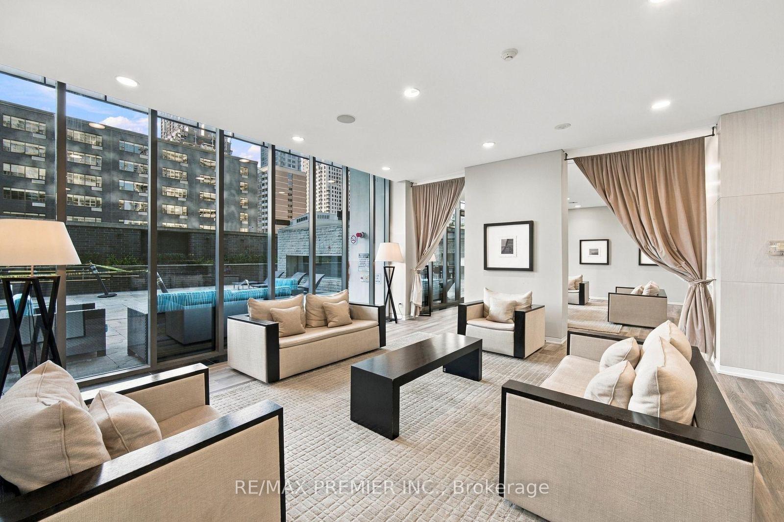 Photo 33 of Unit 1405, 33 Charles Street E, Toronto, Church-Yonge Corridor — HOMEH
