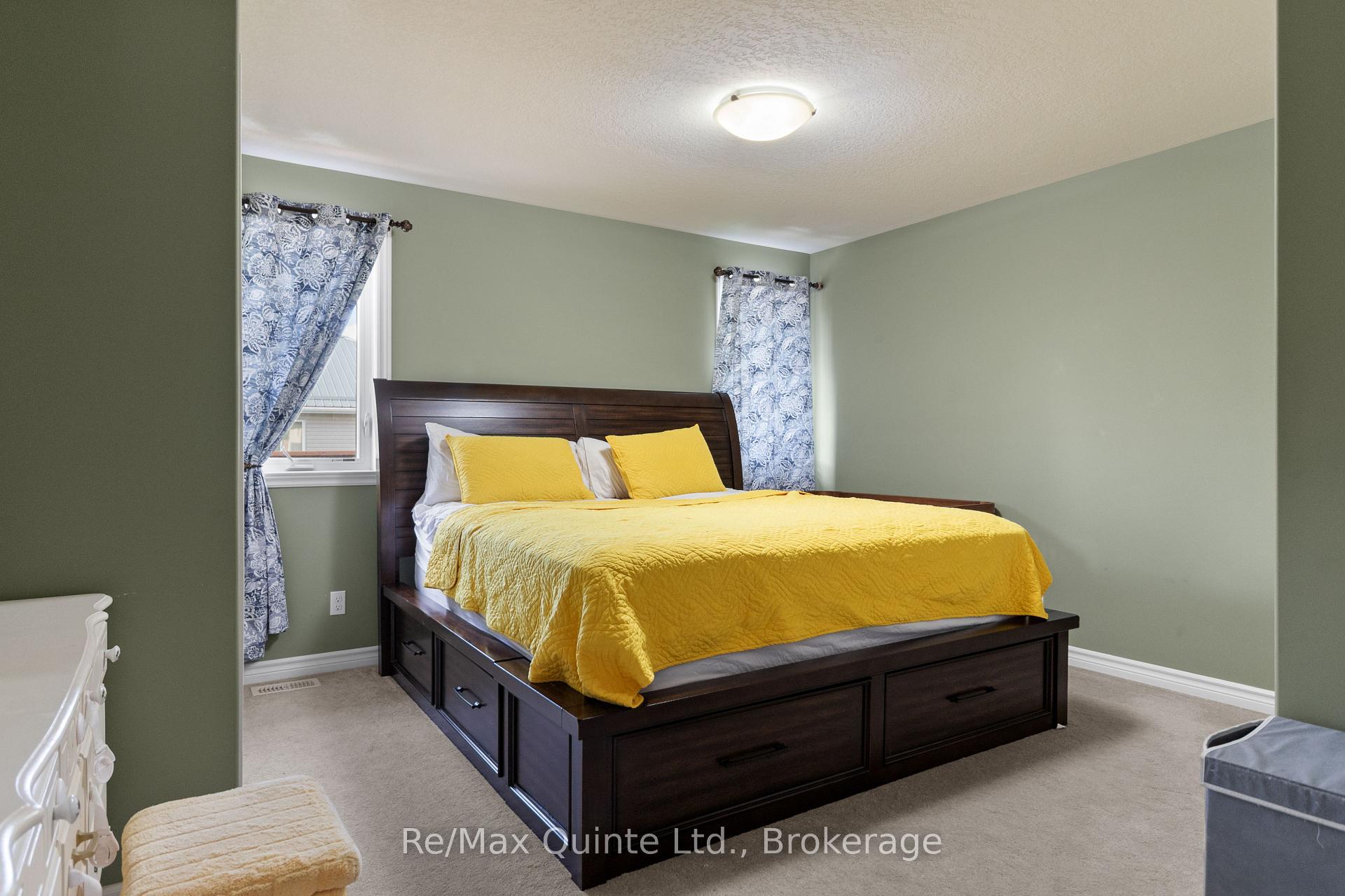 Photo 14 of Unit A, 110 Greenhill Lane, Belleville, Belleville Ward — HOMEH