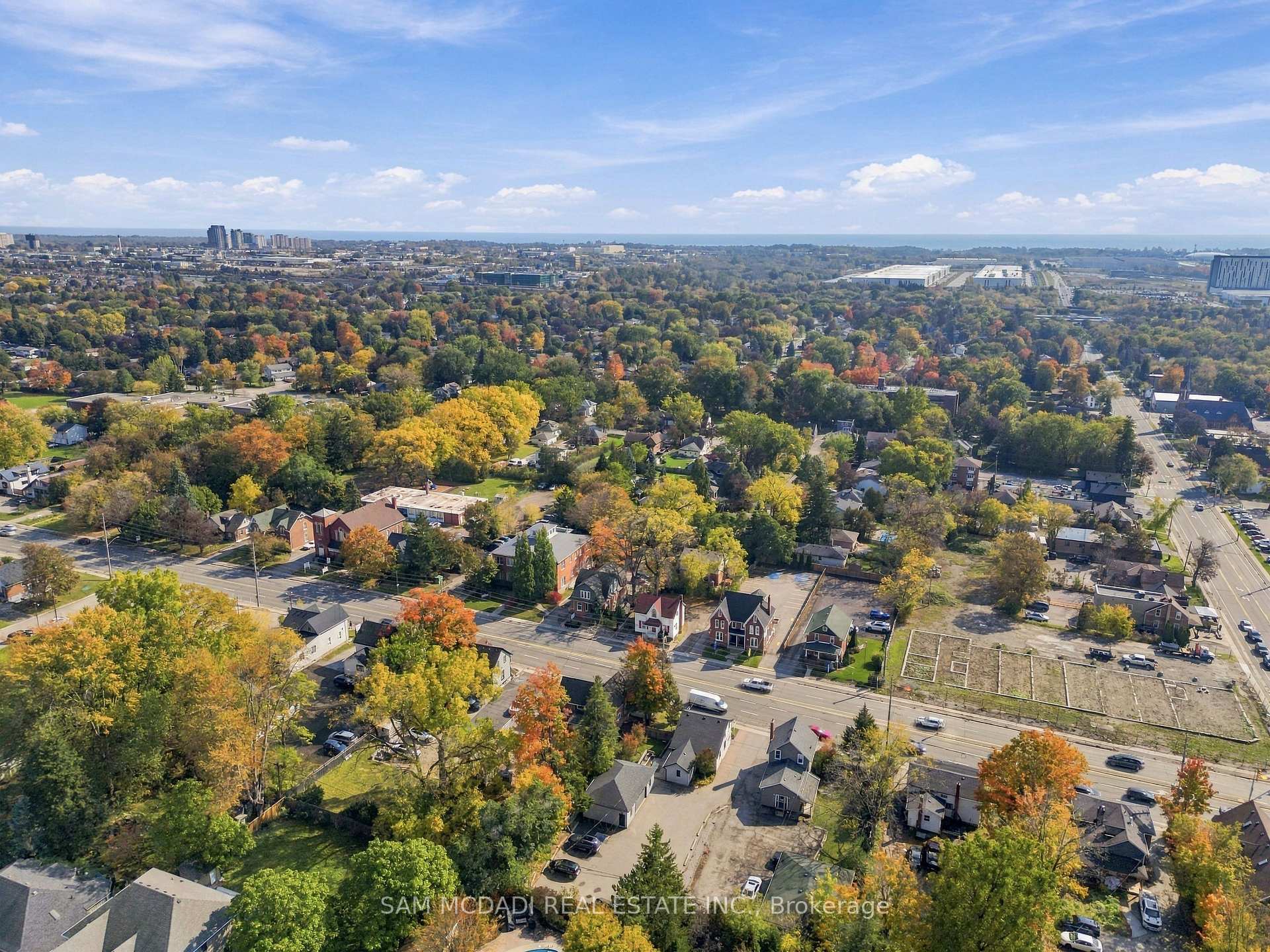 Photo 40 of 571 Kingston Road W, Ajax, Central West — HOMEH