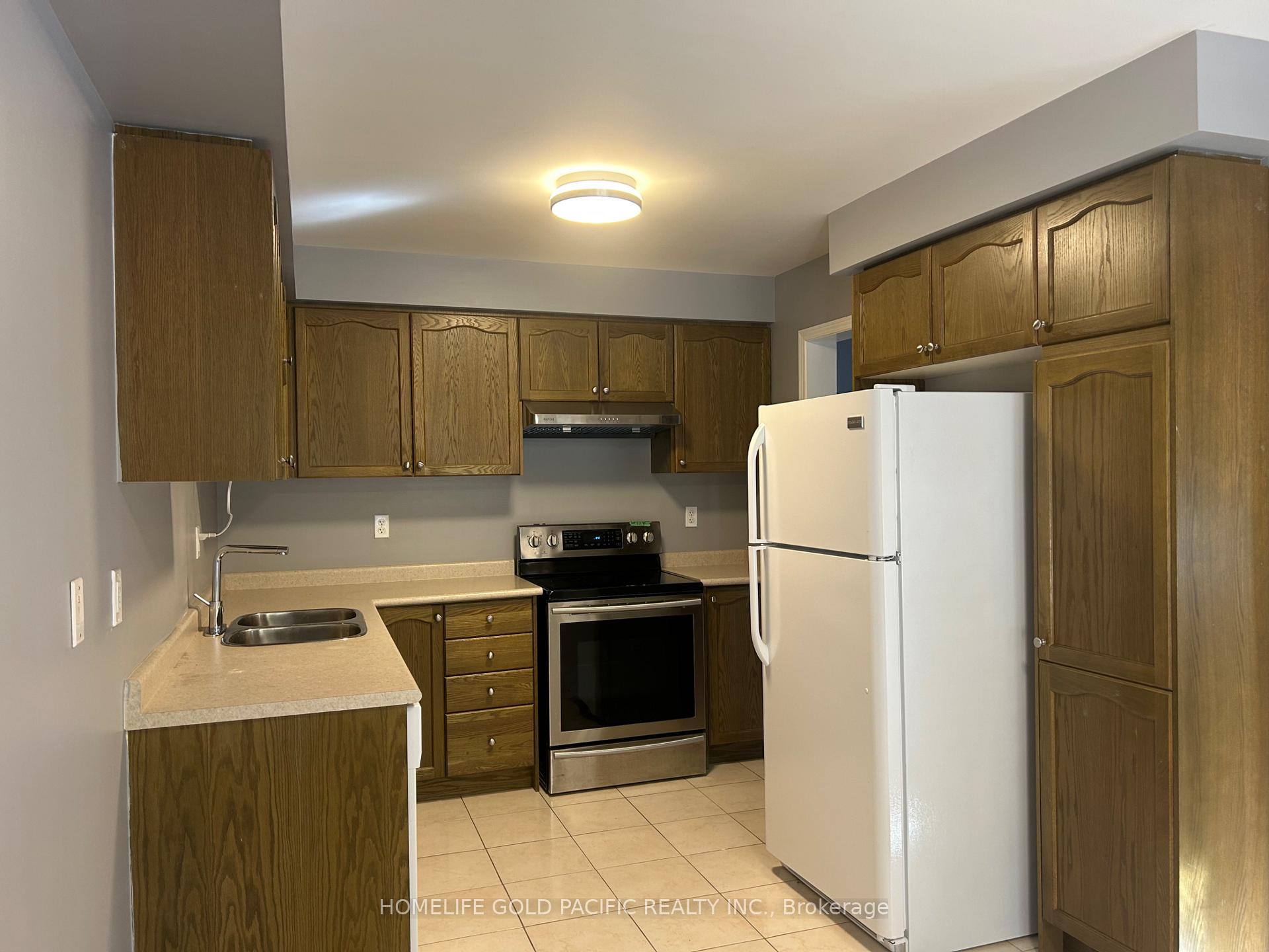 Photo 5 of 219 Hammersly Boulevard, Markham, Wismer — HOMEH
