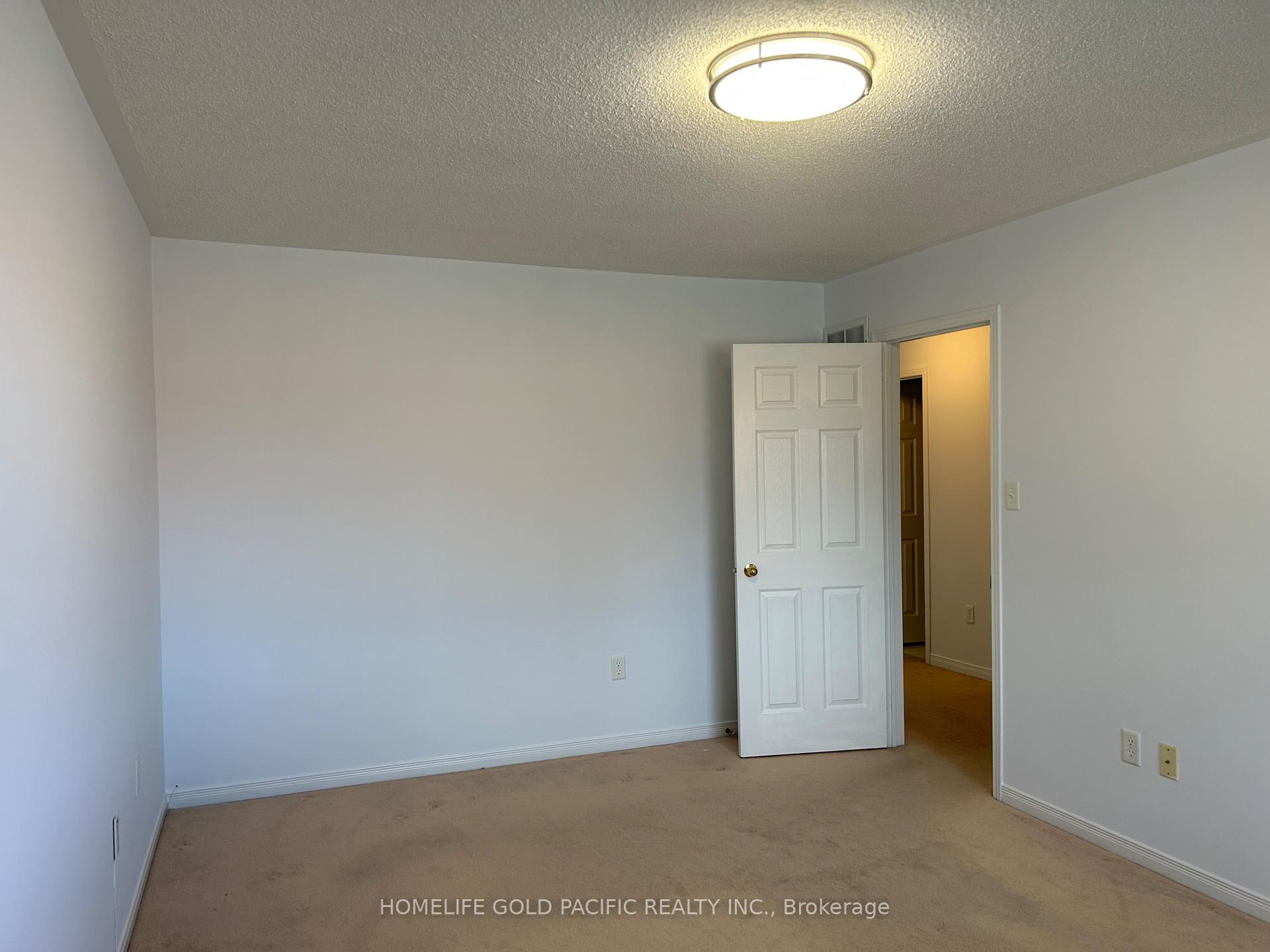 Photo 18 of 219 Hammersly Boulevard, Markham, Wismer — HOMEH