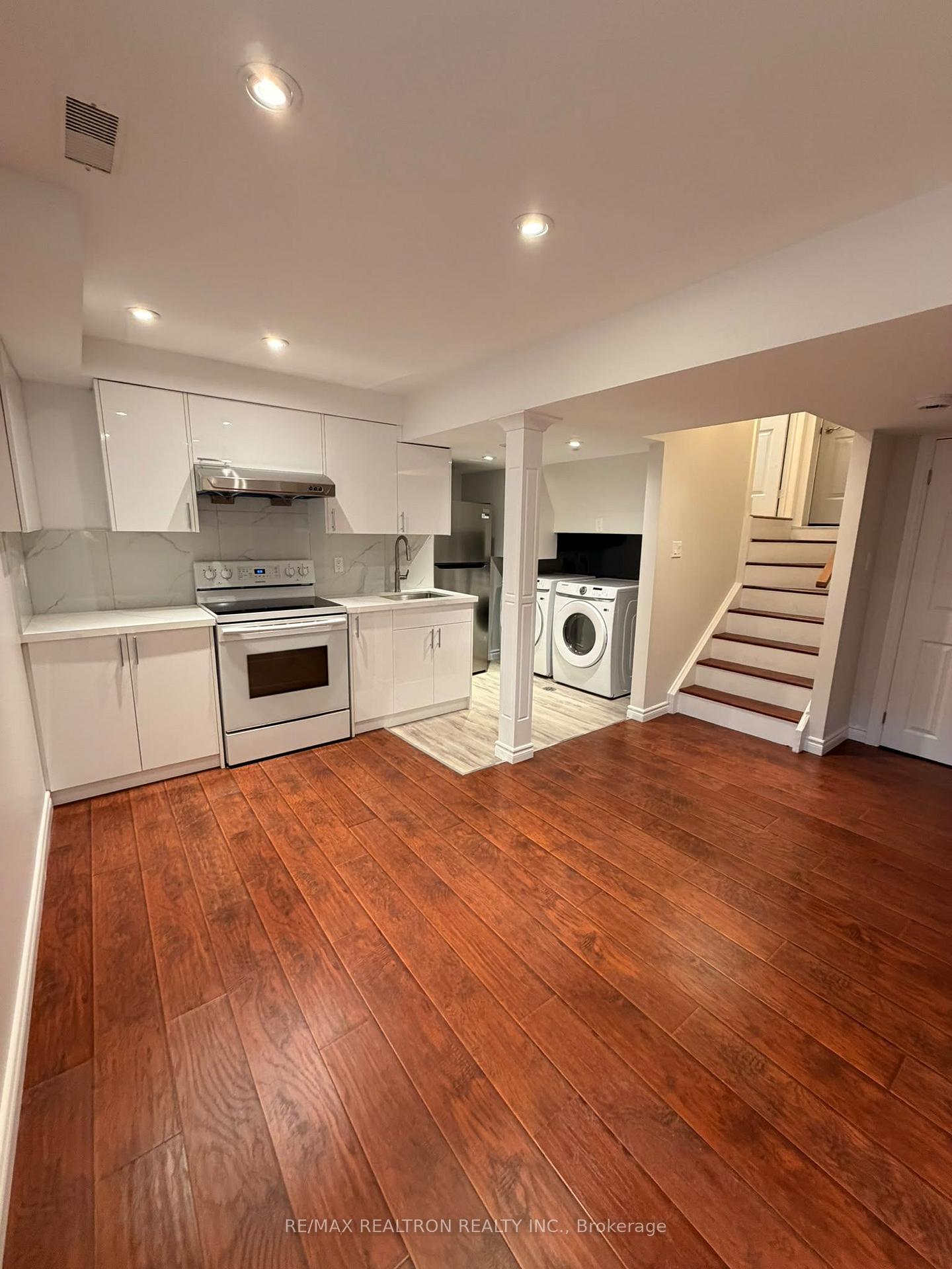Photo 5 of 105 Chatfield Drive, Ajax, Central West — HOMEH