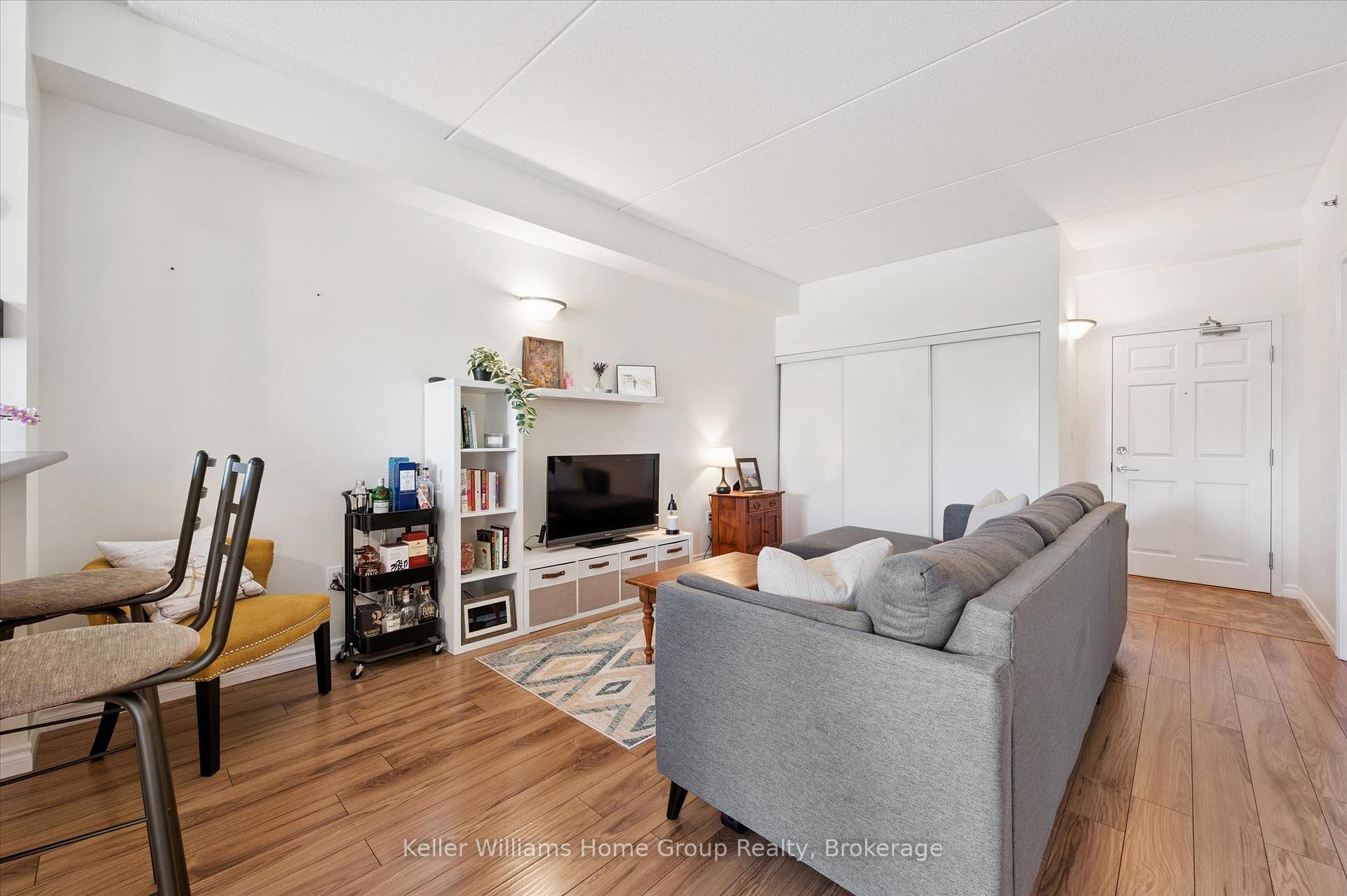 Photo 7 of Unit 114, 308 Watson Parkway N, Guelph, Grange Road — HOMEH