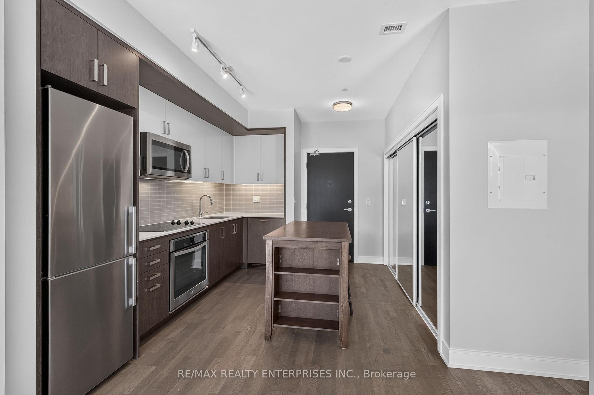 Photo 8 of Unit 457, 1575 Lakeshore Road W, Mississauga, Clarkson — HOMEH
