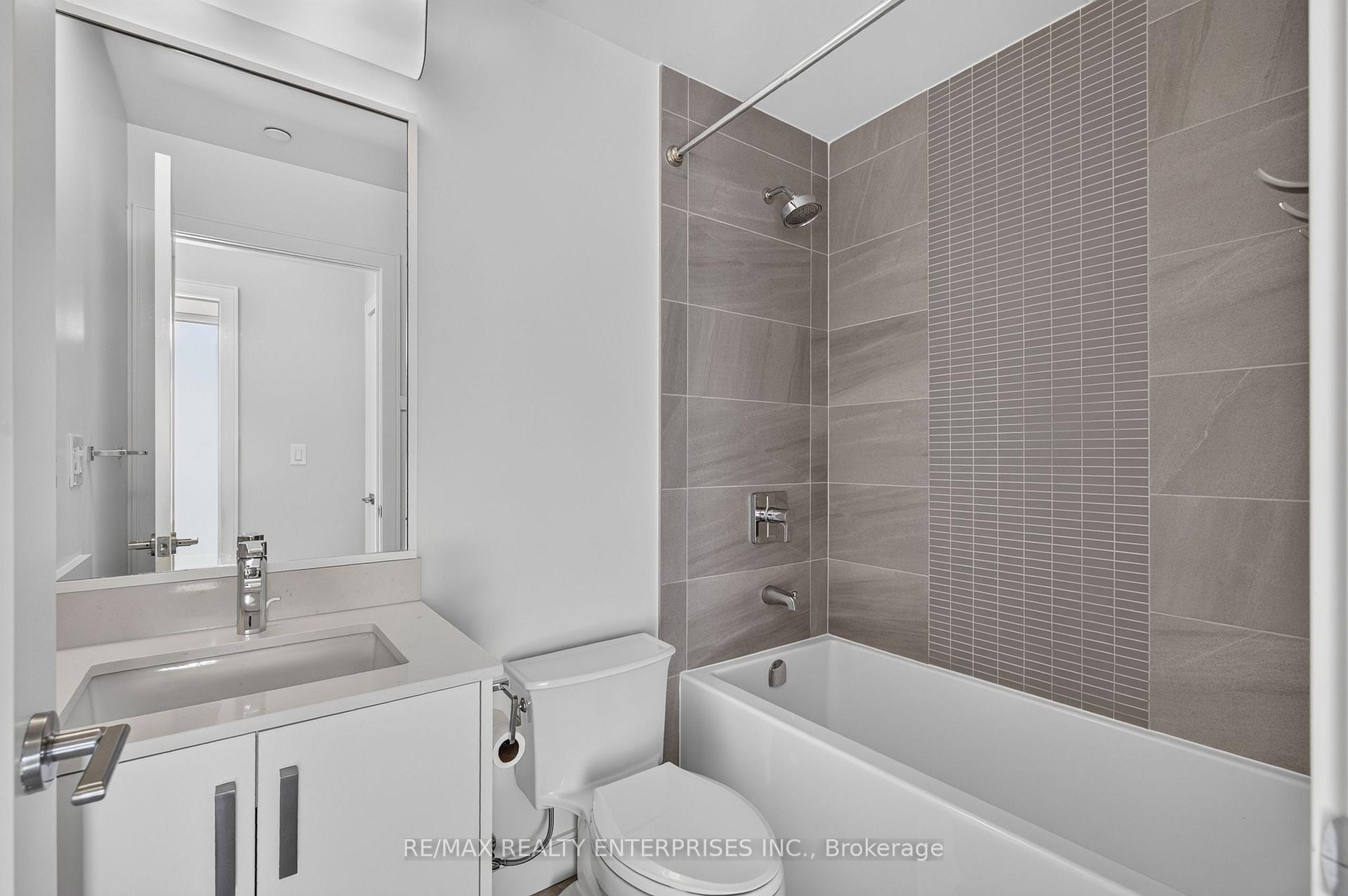 Photo 18 of Unit 457, 1575 Lakeshore Road W, Mississauga, Clarkson — HOMEH
