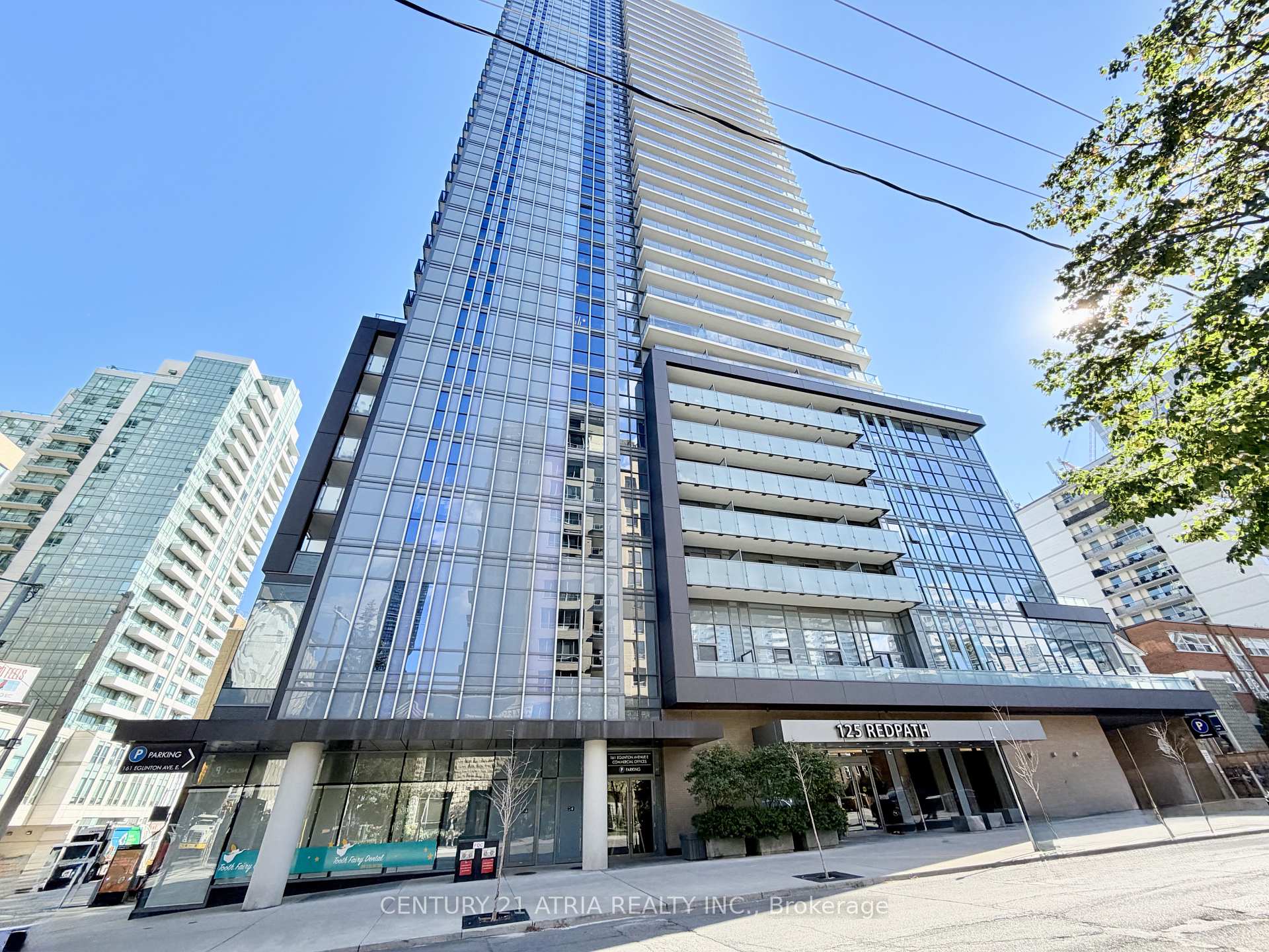Photo 2 of Unit 512, 125 Redpath Avenue, Toronto, Mount Pleasant West — HOMEH