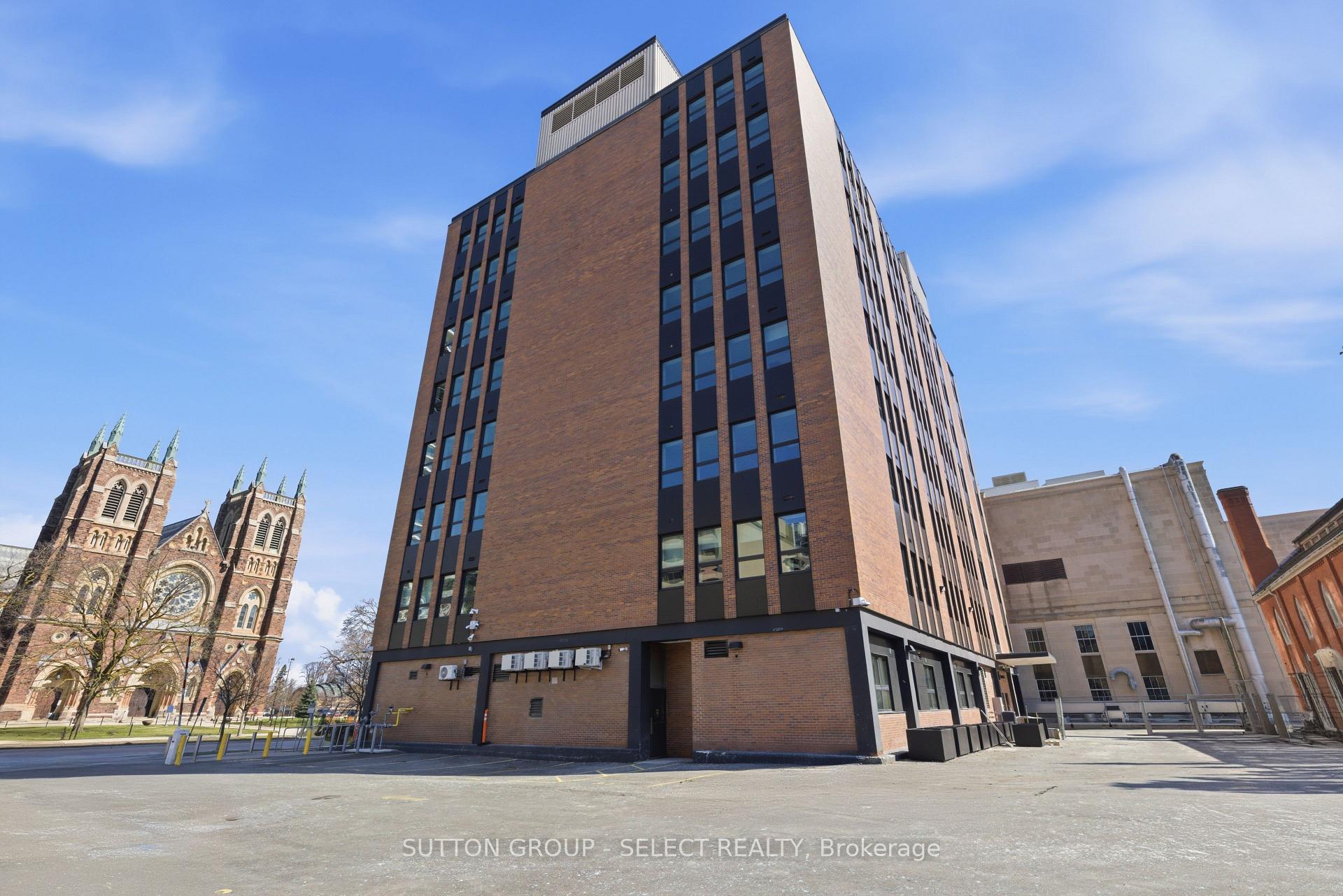 Photo 2 of Unit 208, 195 Dufferin Avenue, London, East F — HOMEH