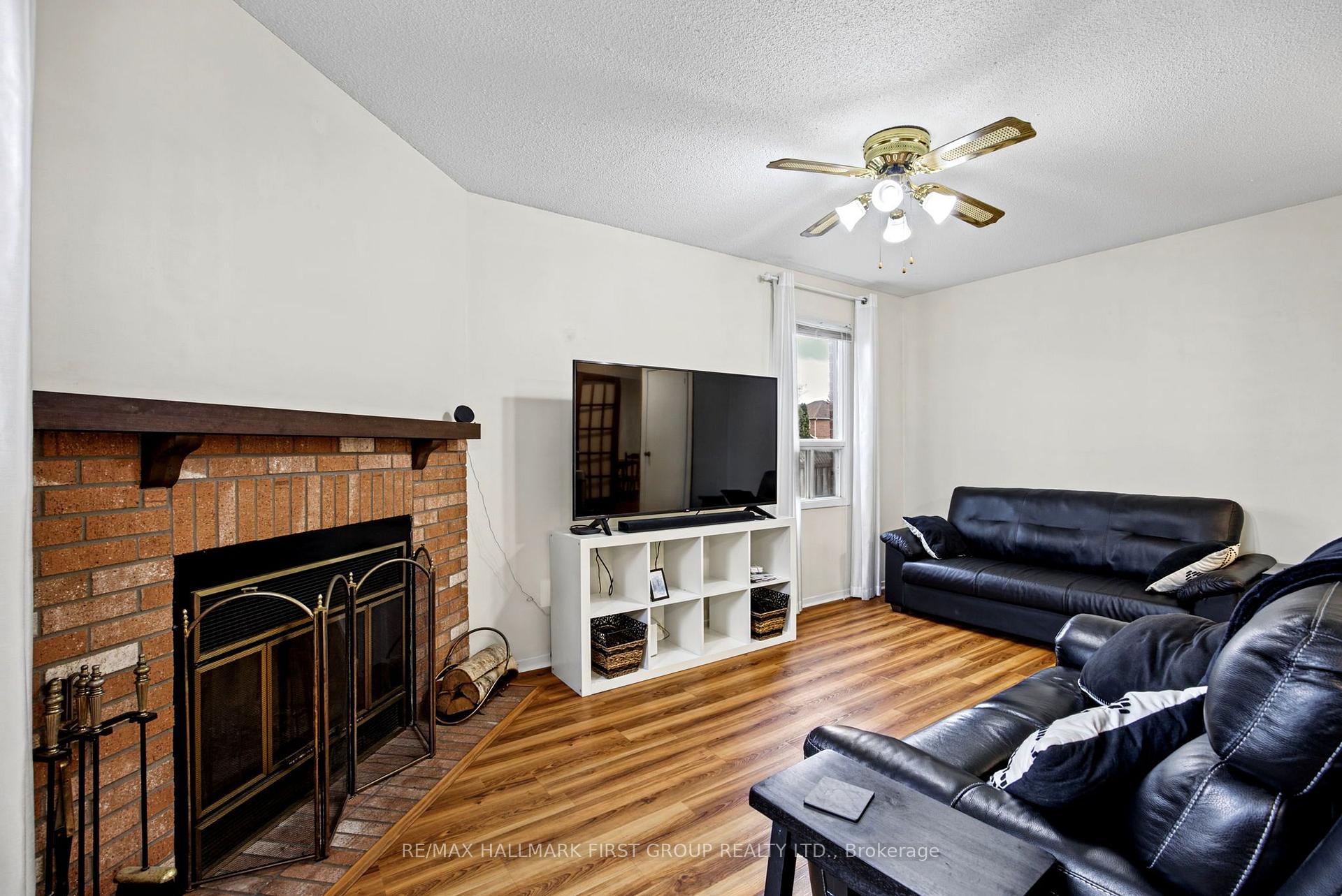Photo 23 of 41 Pearce Drive, Ajax, Central West — HOMEH