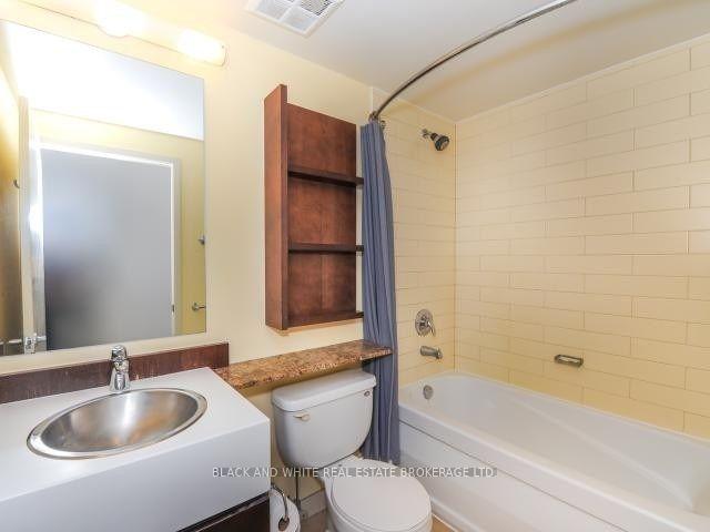 Photo 10 of Unit 1501, 35 Mariner Terrace, Toronto, Waterfront Communities — HOMEH