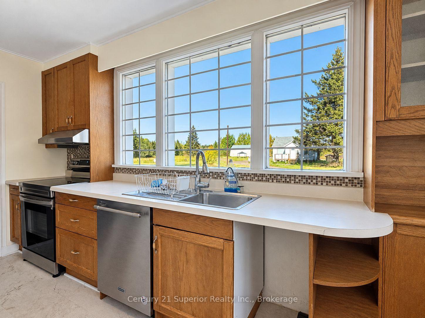Photo 13 of 5049 Mapleward Road, Thunder Bay, McIntyre South — HOMEH