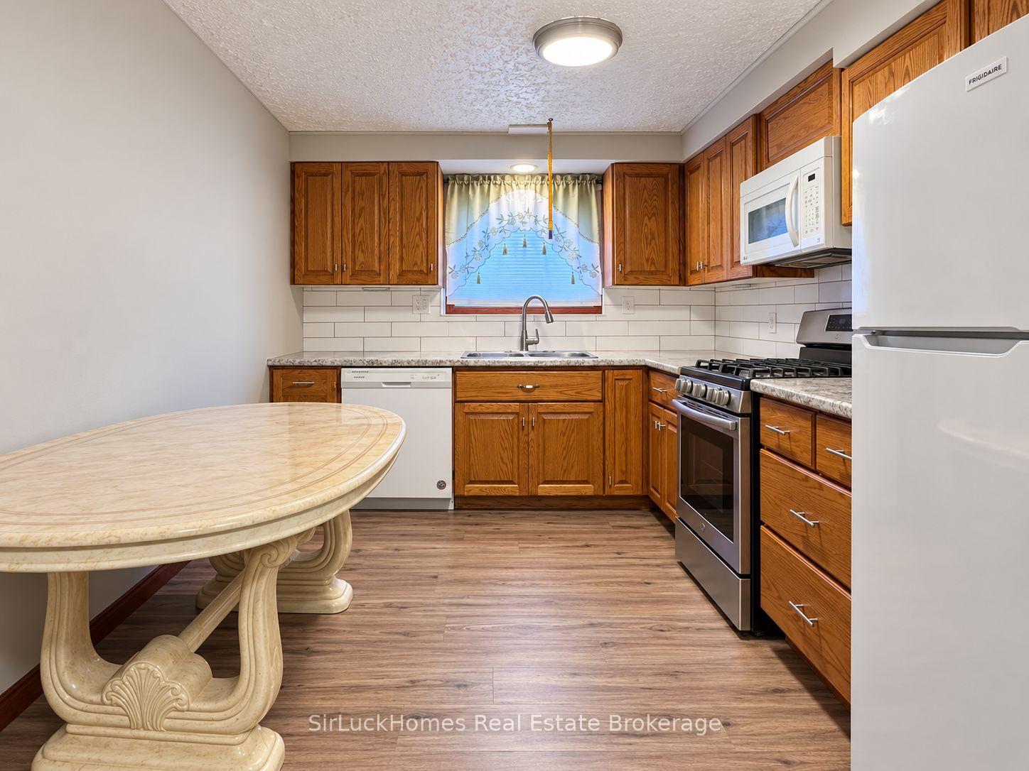Photo 8 of Unit Bsmt, 306 Mckellar Street, Strathroy-Caradoc, SW — HOMEH