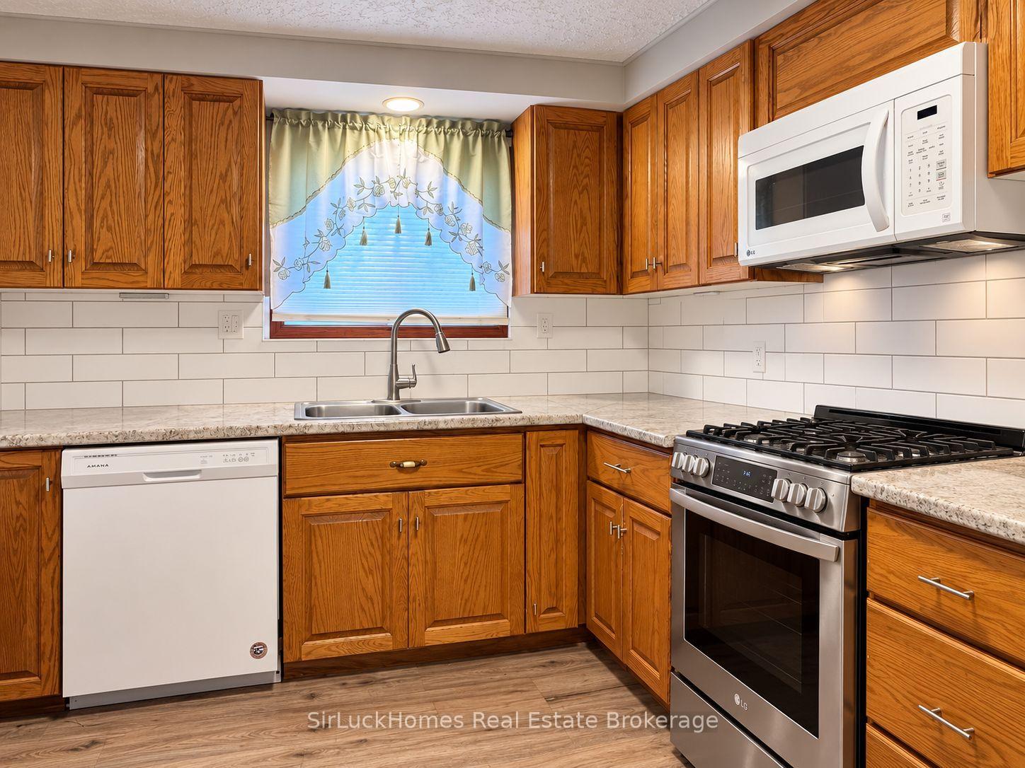 Photo 9 of Unit Bsmt, 306 Mckellar Street, Strathroy-Caradoc, SW — HOMEH