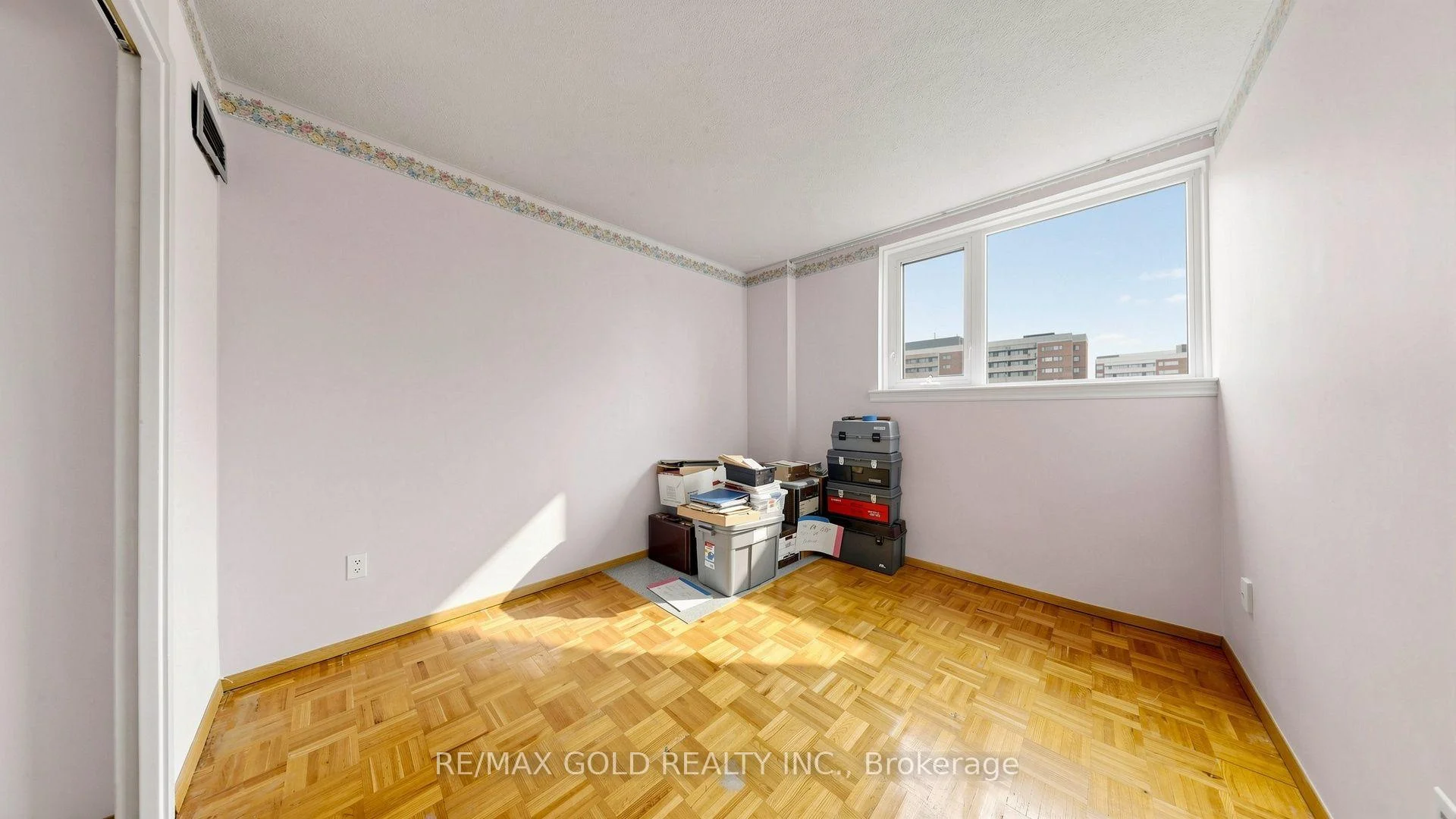 Photo 71 of Unit 1504, 270 Scarlett Road, Toronto, Rockcliffe-Smythe — HOMEH