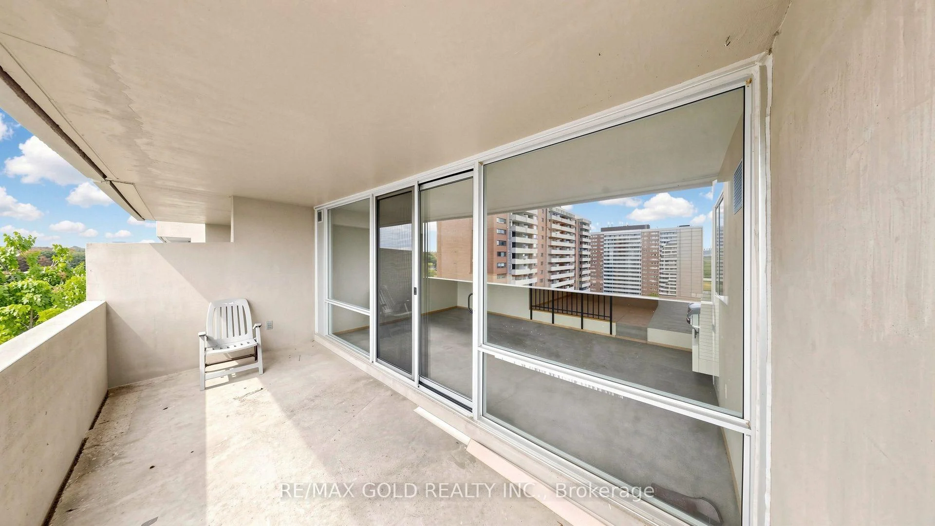 Photo 85 of Unit 1504, 270 Scarlett Road, Toronto, Rockcliffe-Smythe — HOMEH