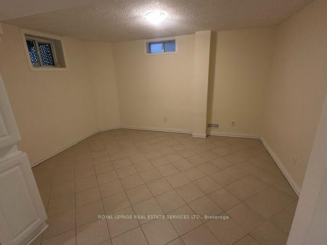 Photo 4 of Unit Bsmt, 3453 Nutcracker Drive, Mississauga, Lisgar — HOMEH