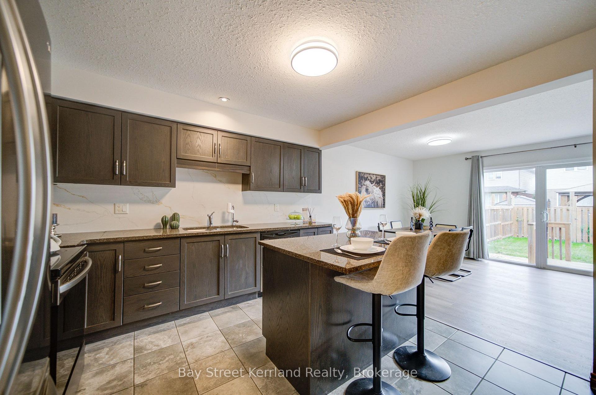 Photo 7 of 31 Marshall Drive, Guelph, Grange Road — HOMEH